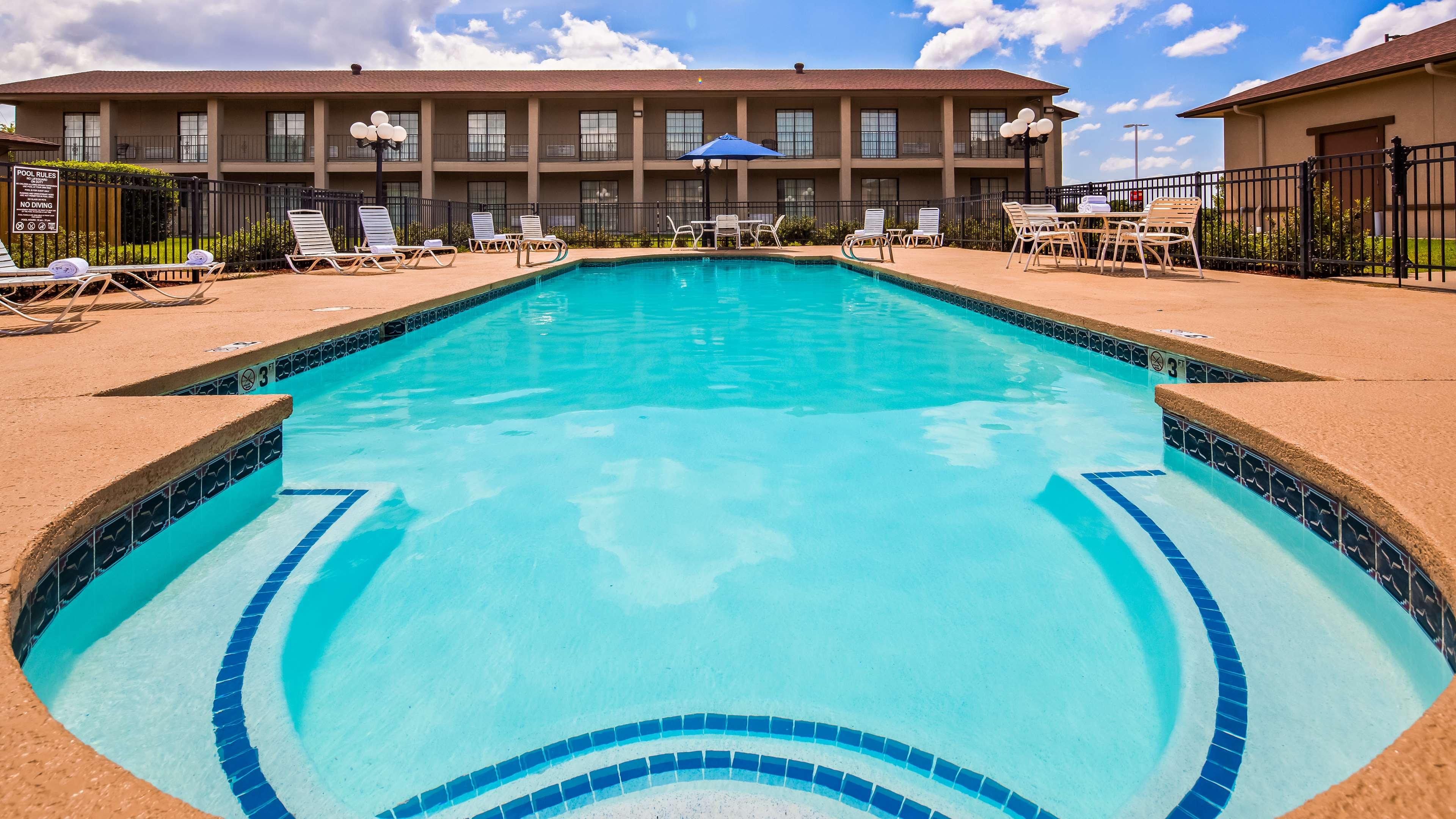 Best Western Trail Dust Inn & Suites — photo 4