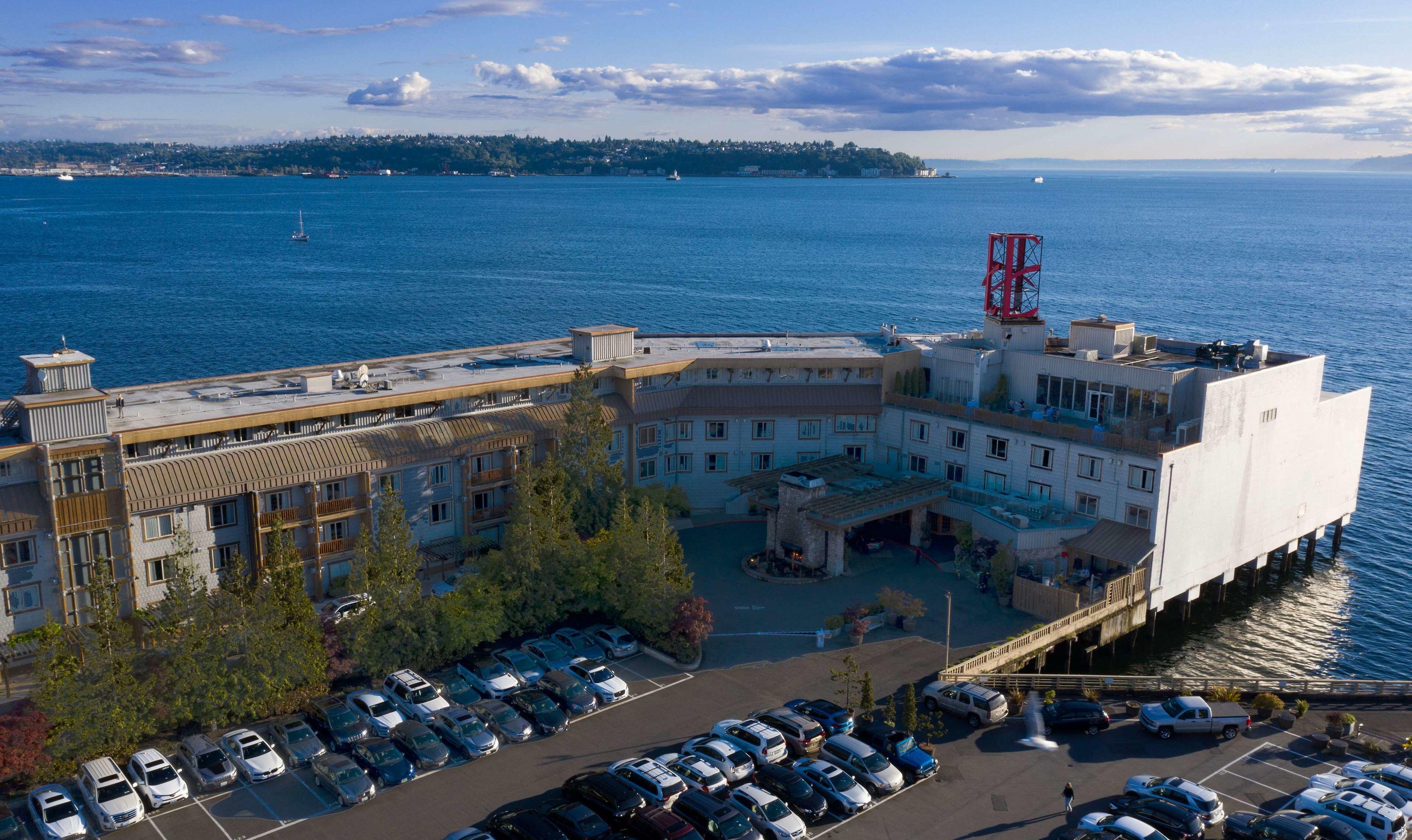 The Edgewater, a Noble House Hotel — photo 3