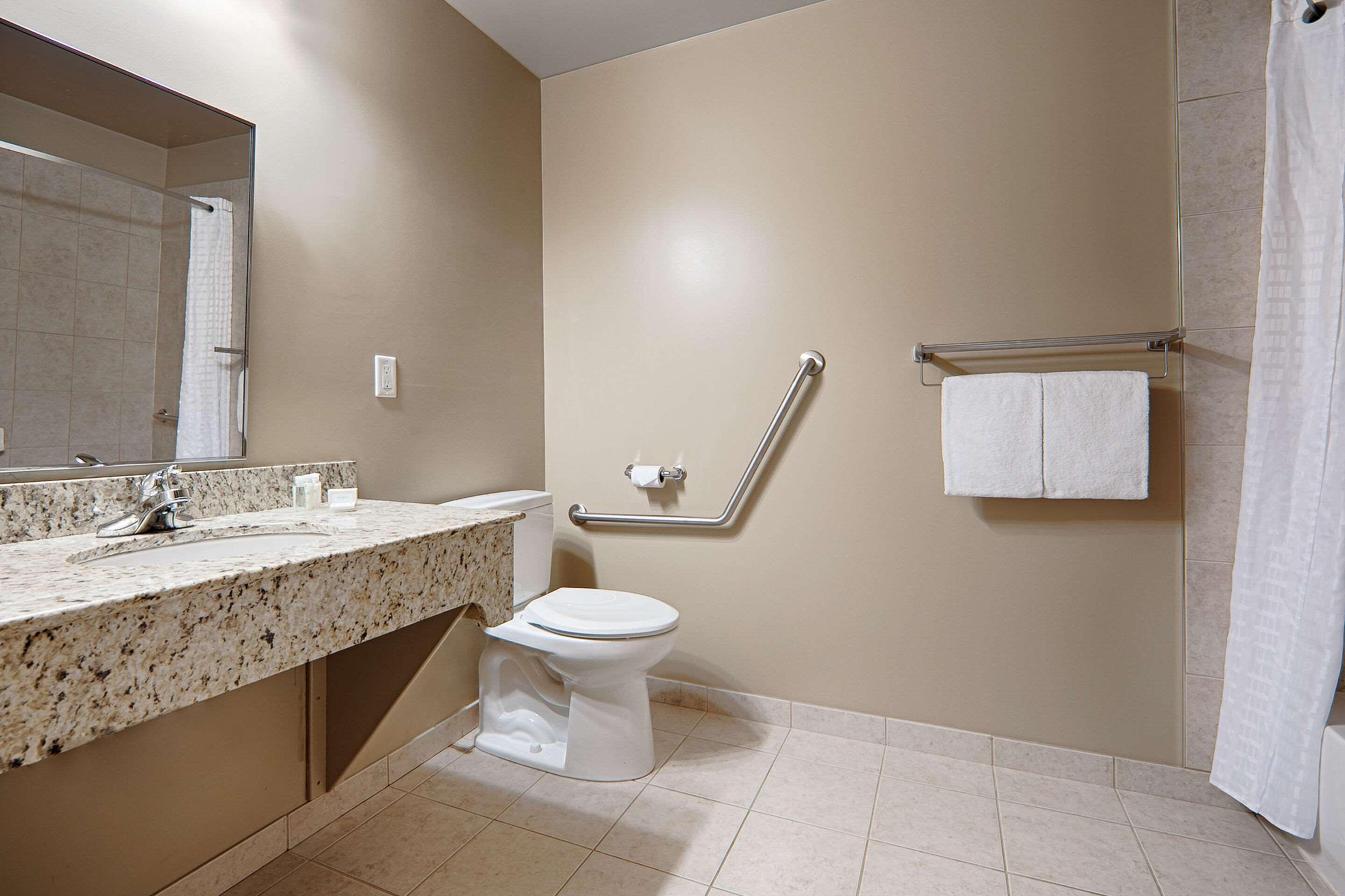 Rimbey Ridge Hotel & Suites — photo 4