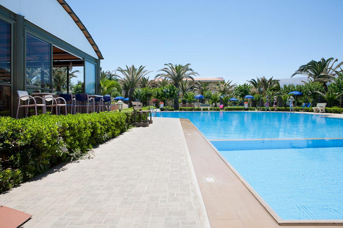 Marino's Beach Hotel Apartments — photo 3