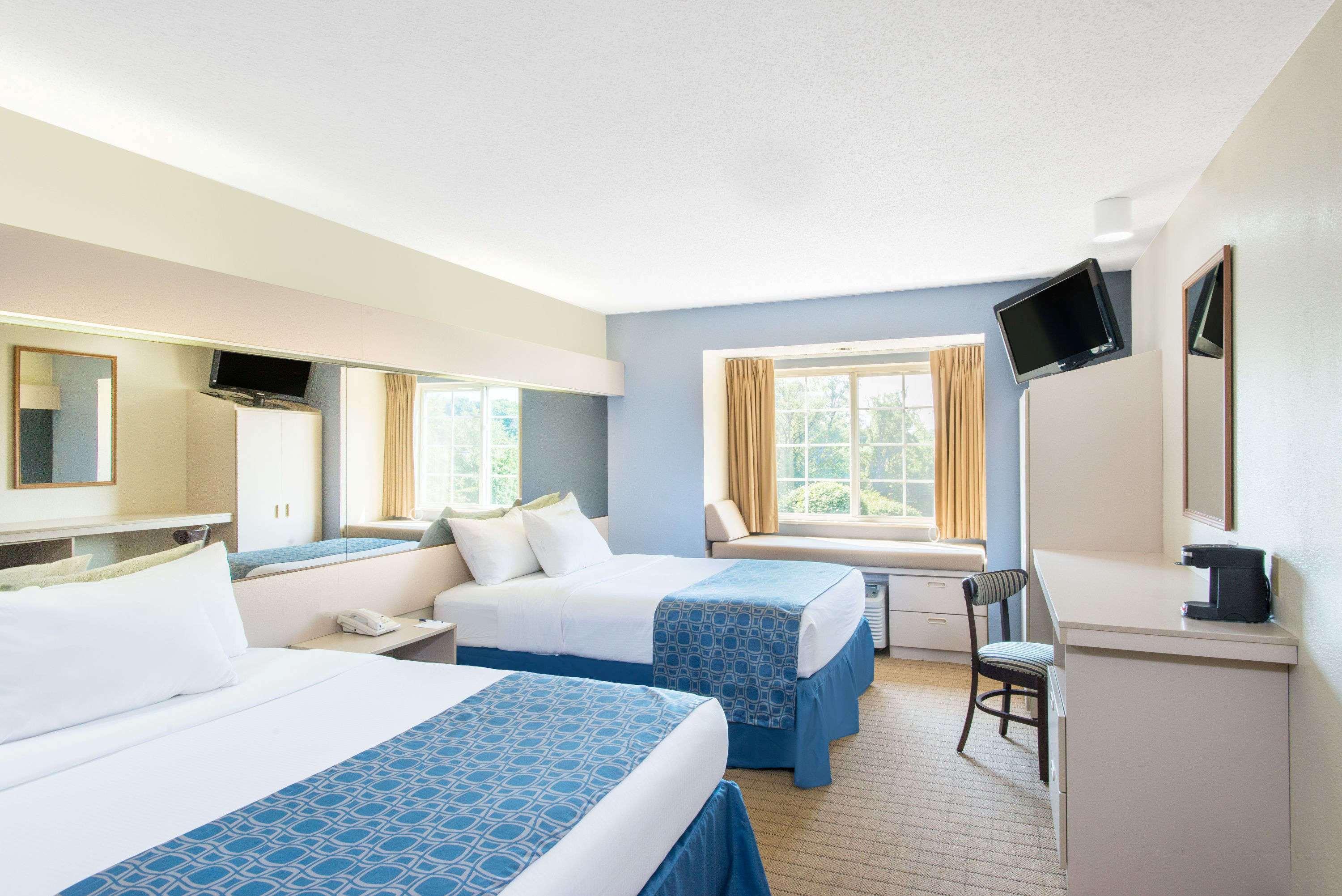 Microtel Inn & Suites Seneca Falls — photo 5