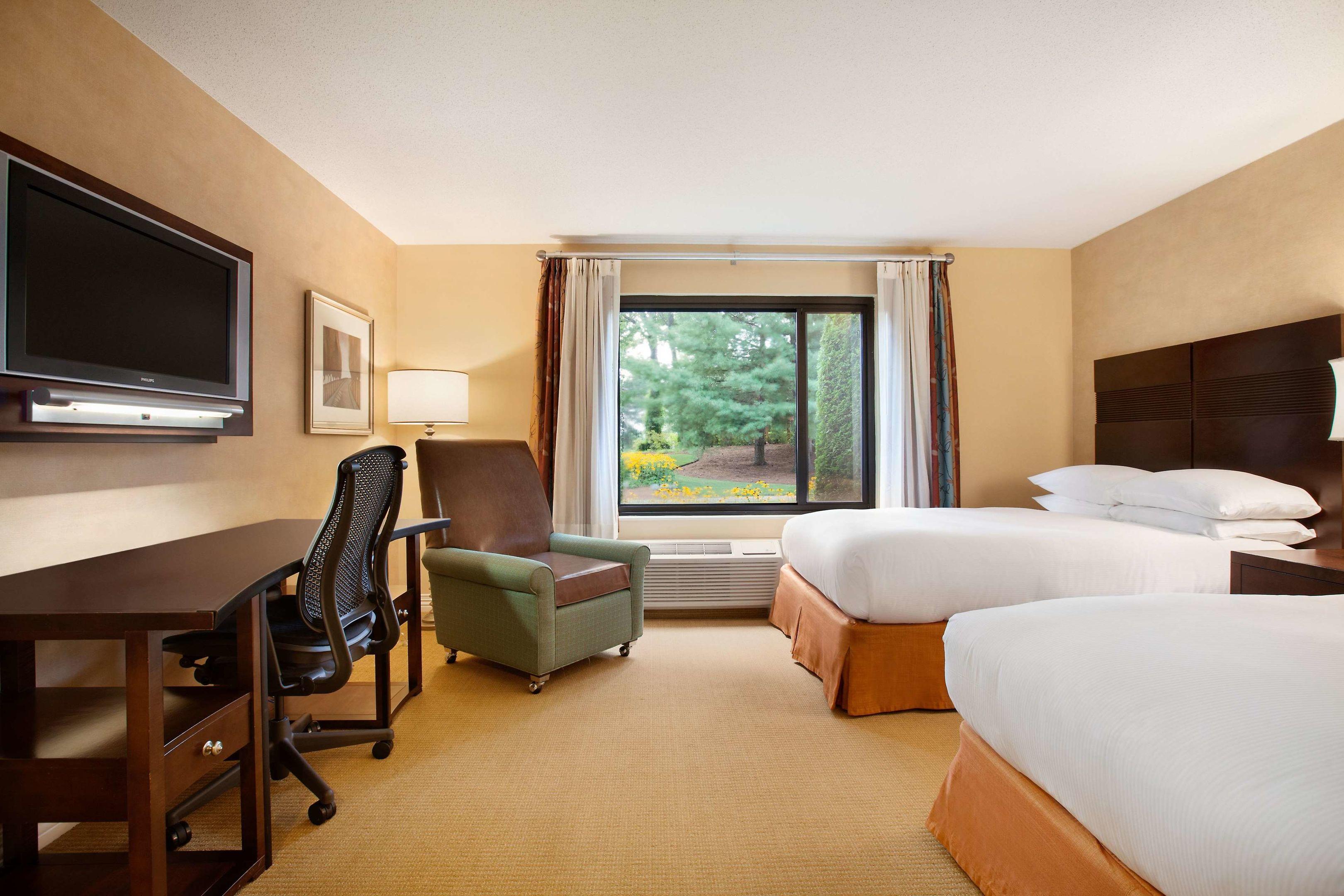DoubleTree Boston - Bedford Glen — photo 5