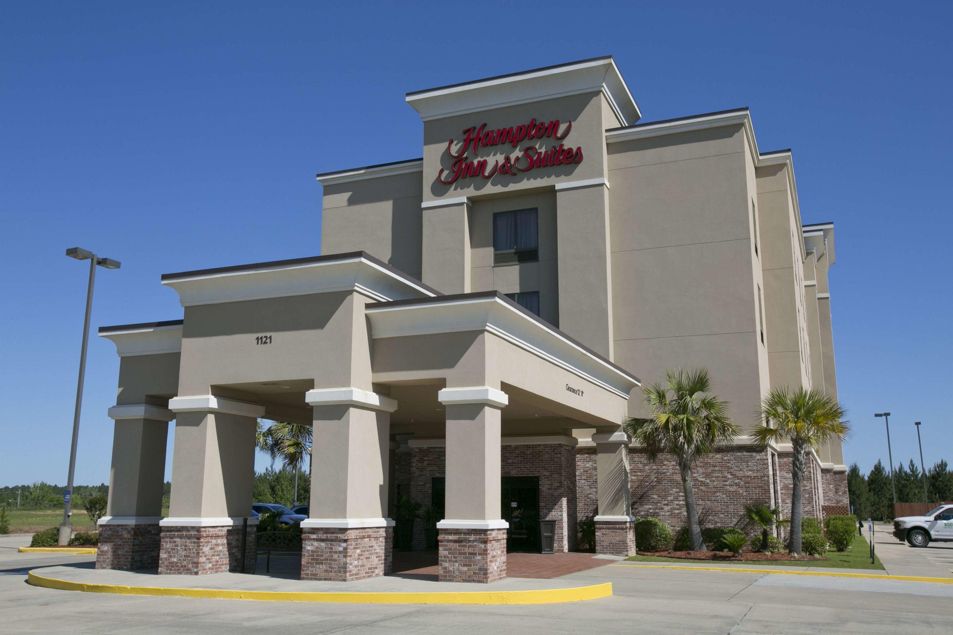 Hampton Inn & Suites Wiggins — photo 3