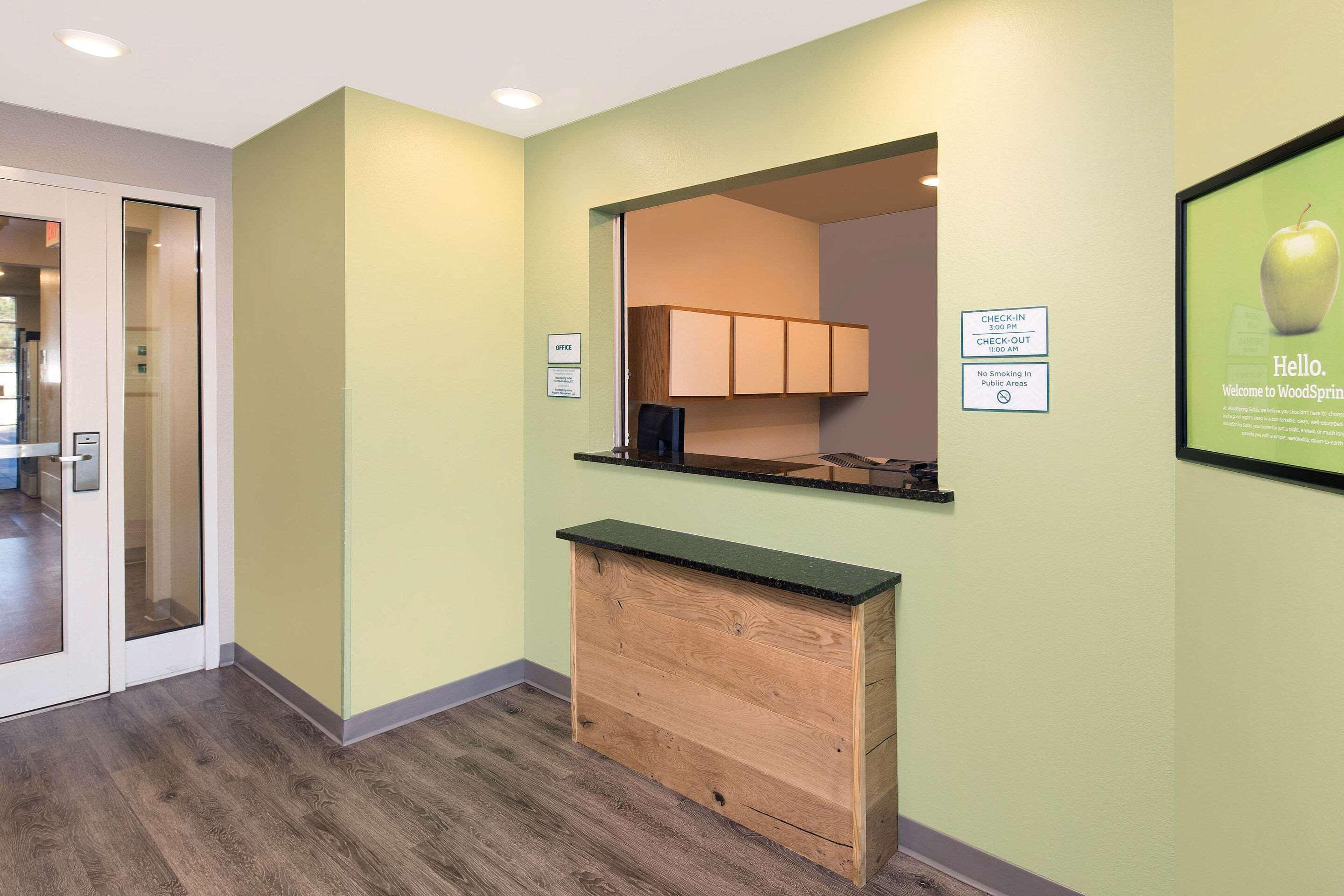 WoodSpring Suites Fayetteville — photo 5