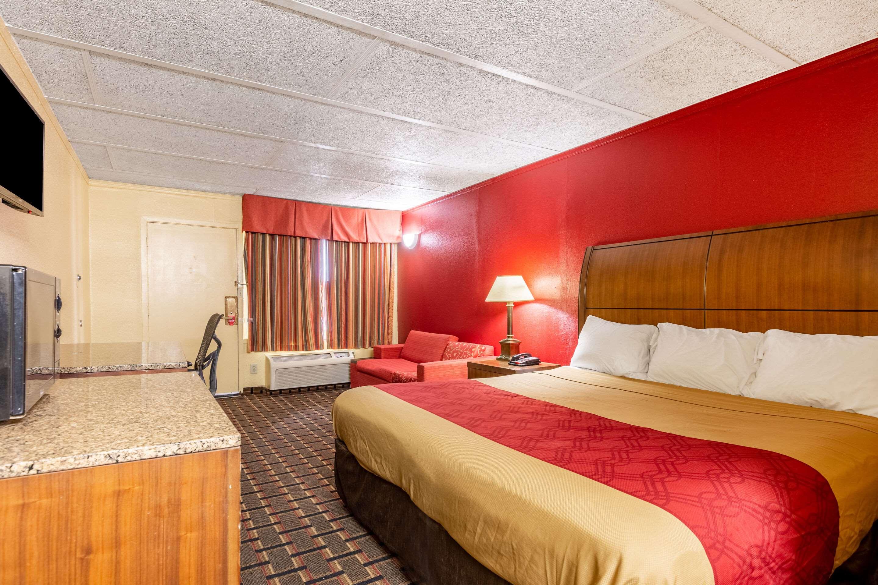 Econo Lodge Charlotte Airport Area — photo 5
