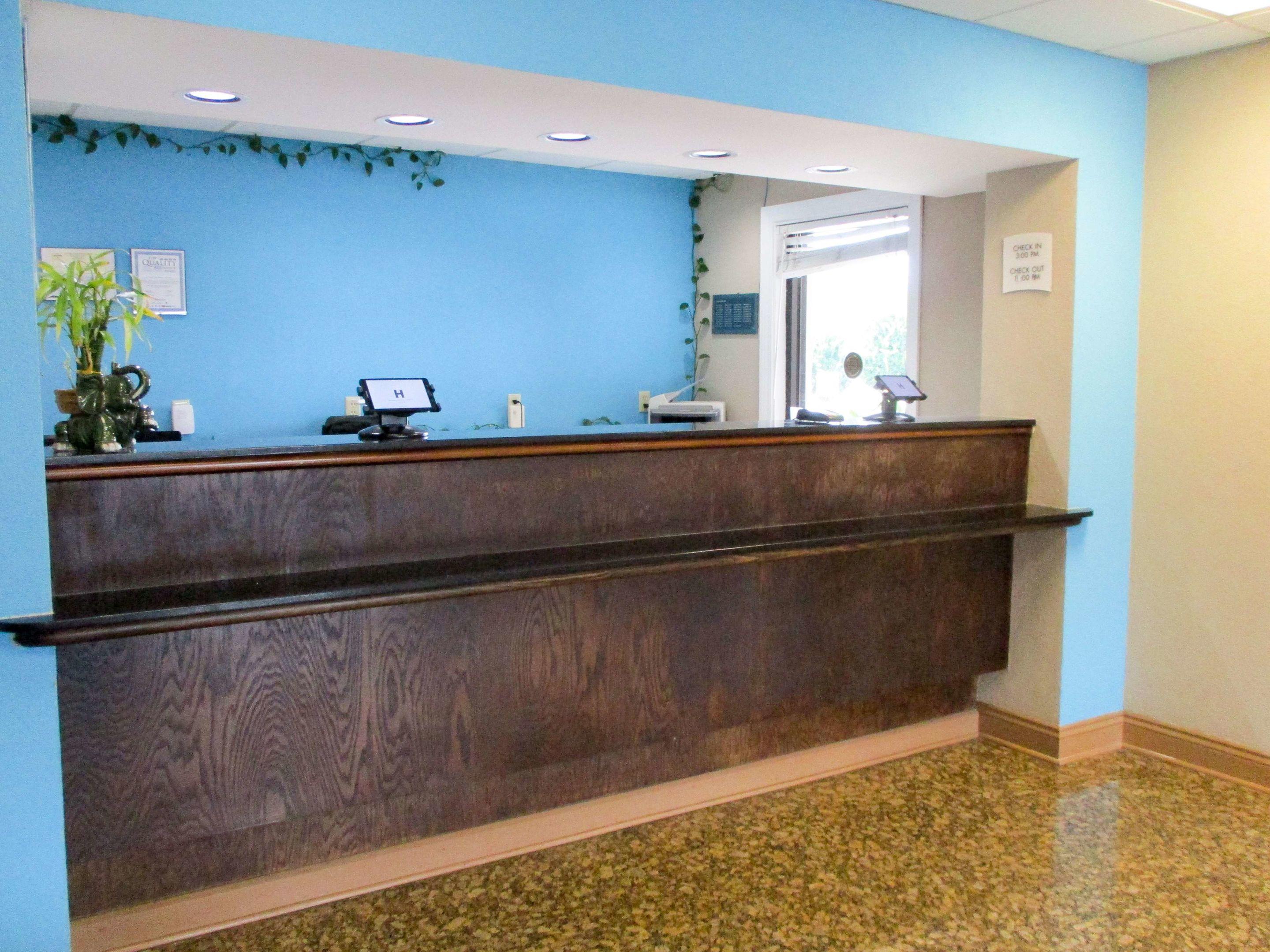 Motel 6 Lafayette — photo 5