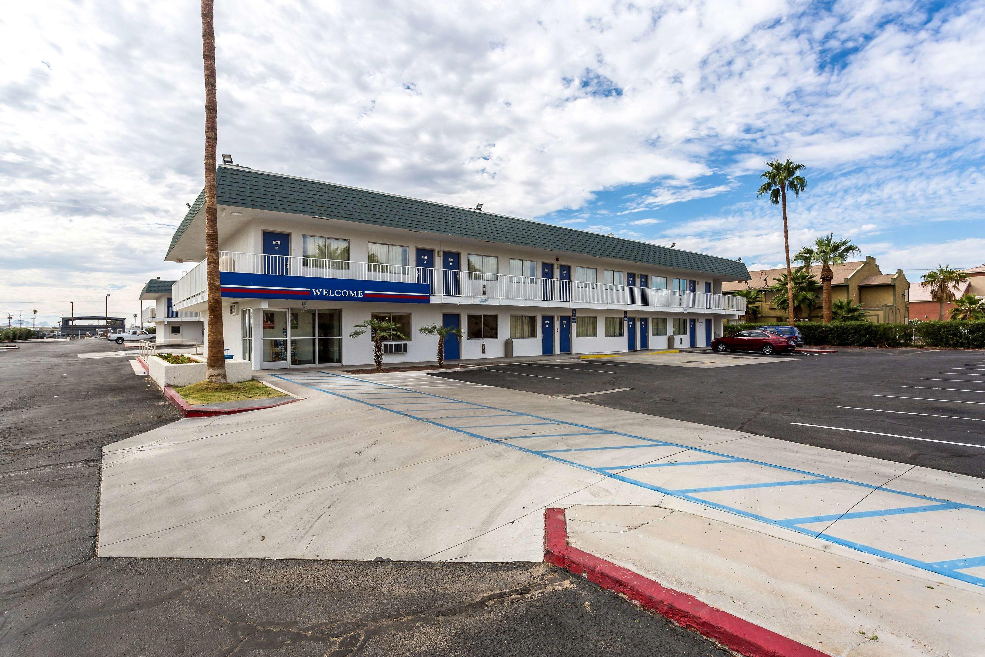 Motel 6 Blythe — photo 5