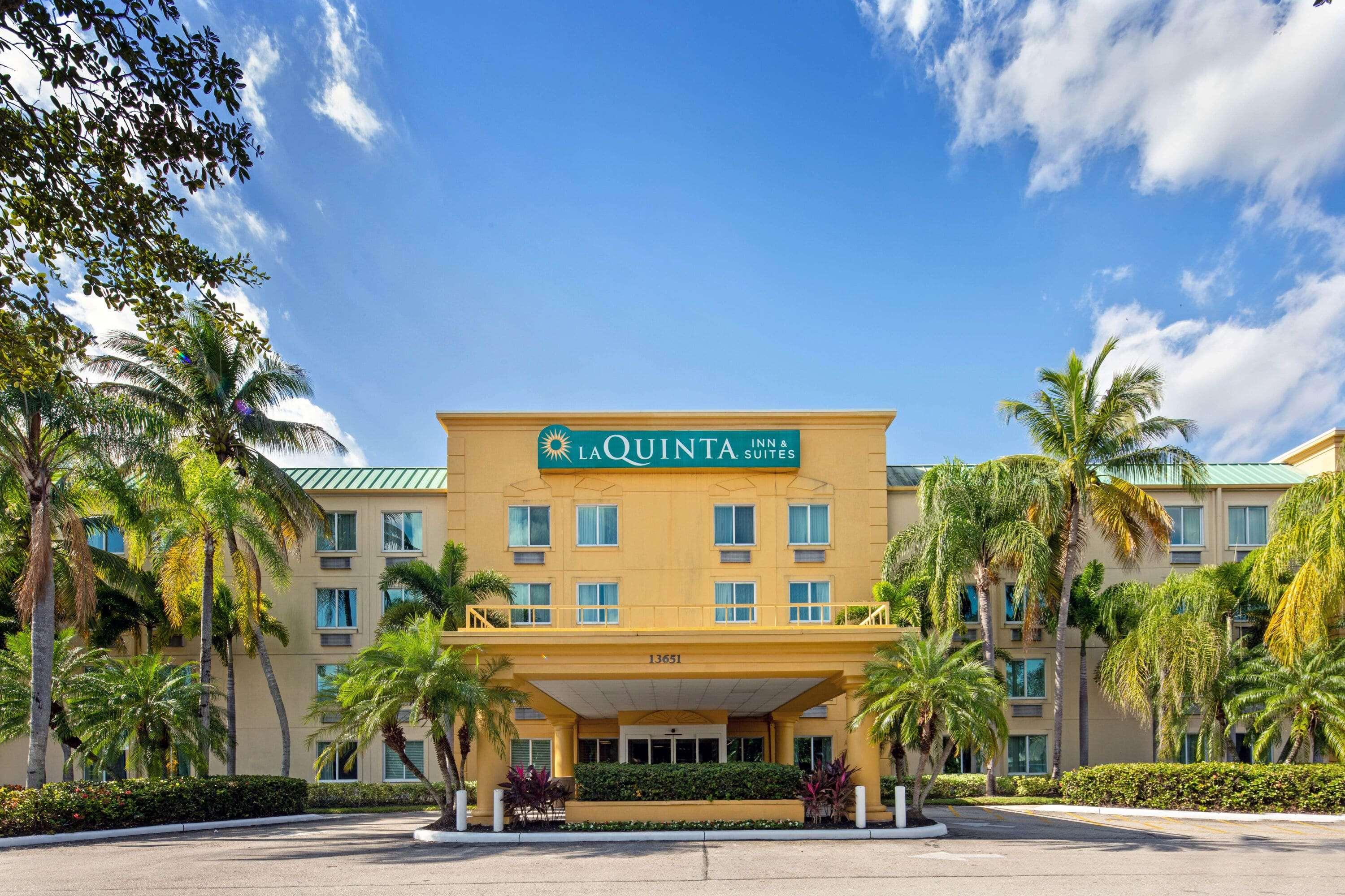 La Quinta Inn & Suites Sunrise Sawgrass Mills — photo 4