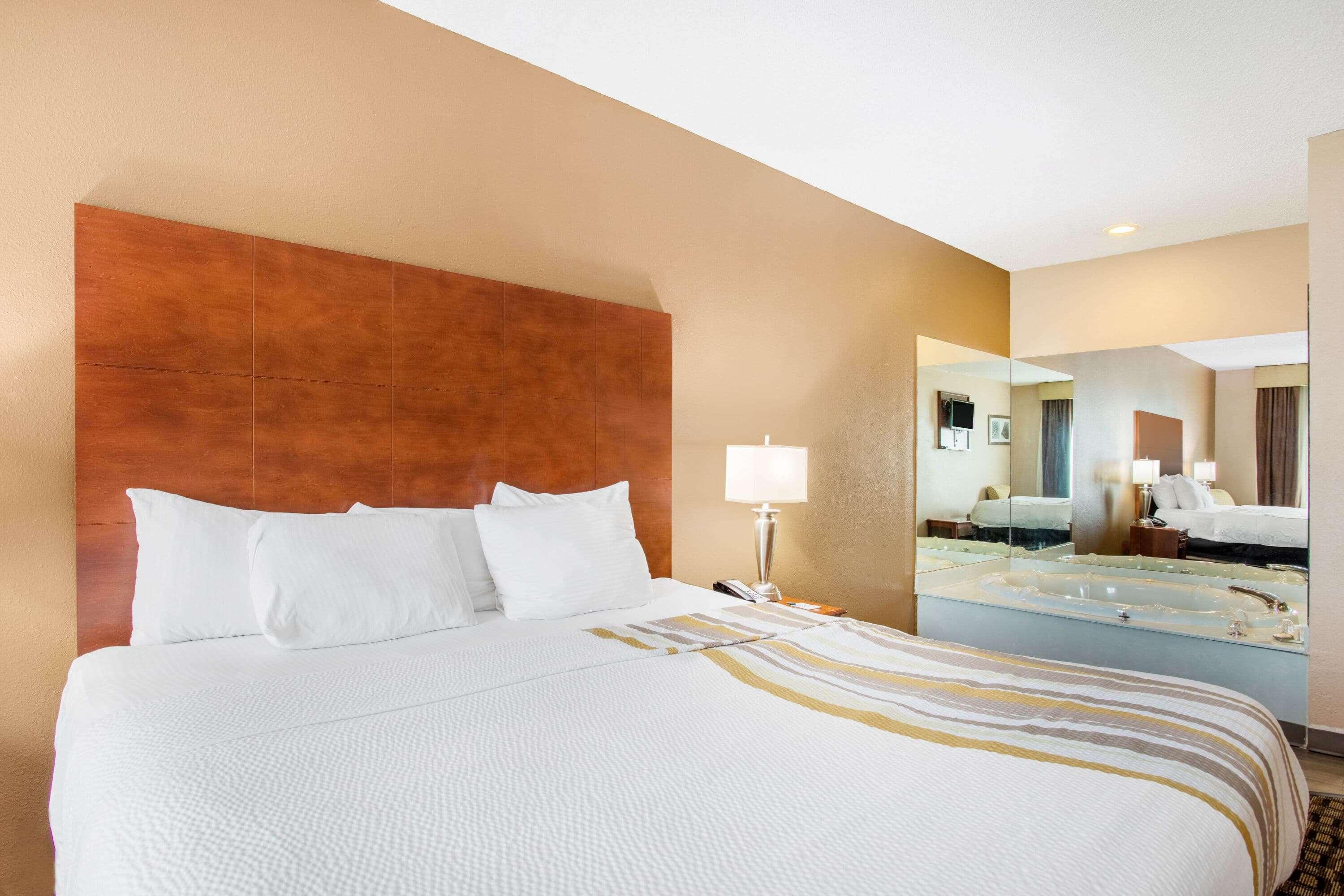 La Quinta Inn Decatur — photo 4