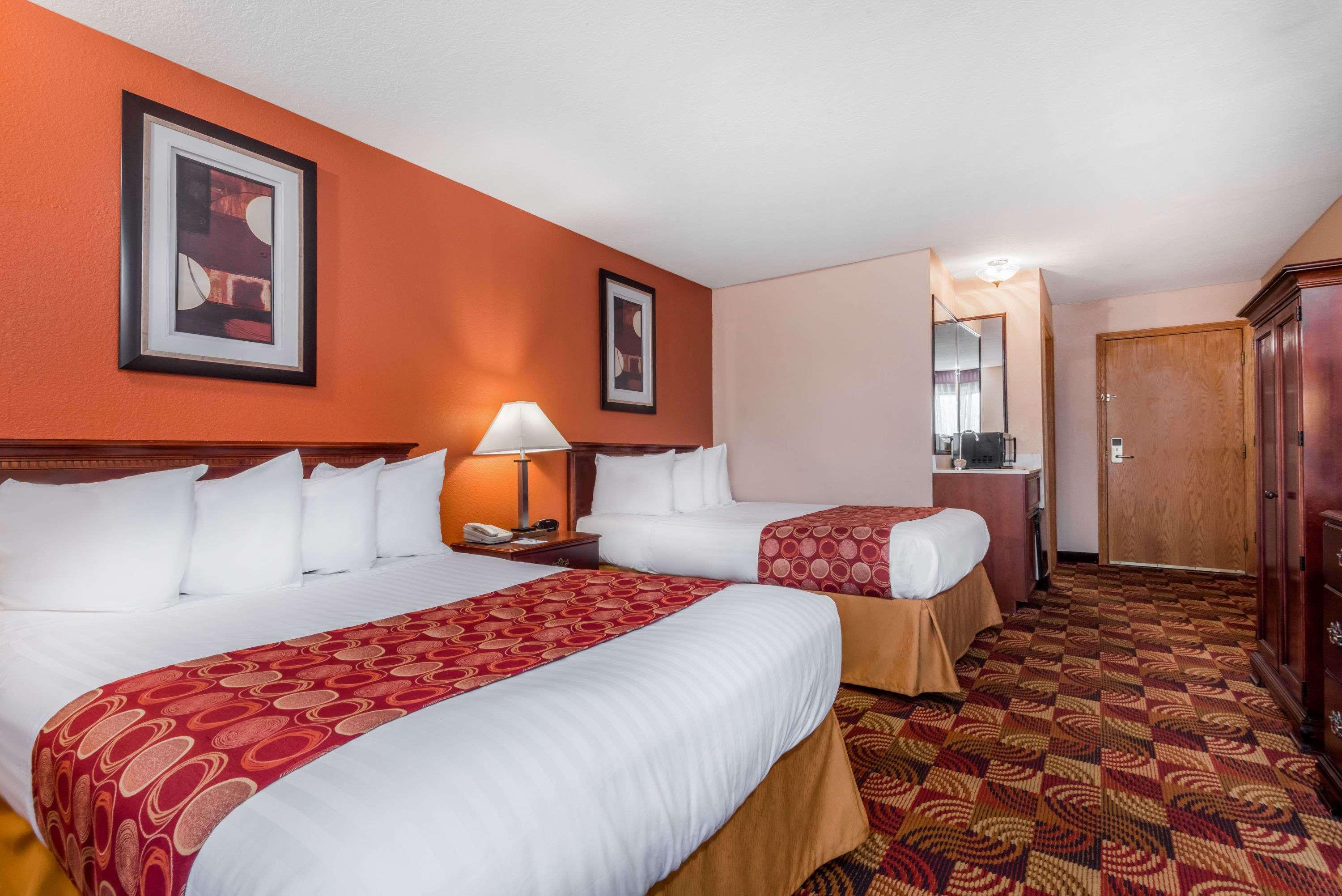 Baymont by Wyndham Plainfield/Indianapolis Airport Area — photo 3