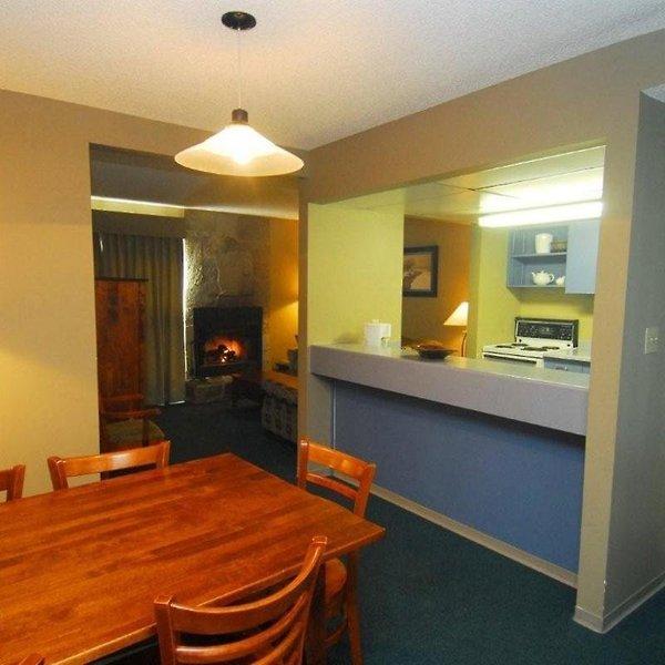 Maligne Lodge — photo 3