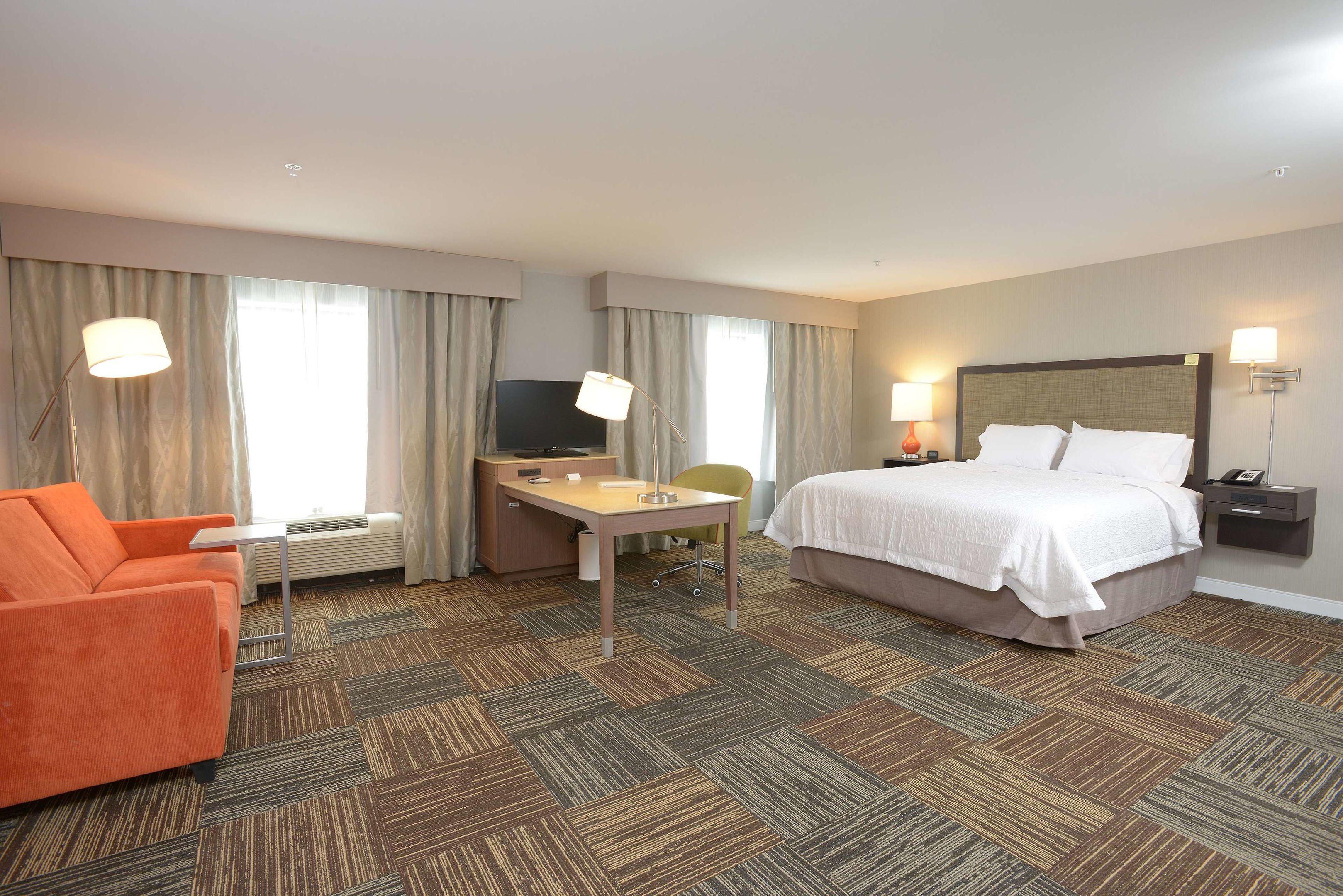 Hampton Inn & Suites Cincinnati / Kenwood — photo 4