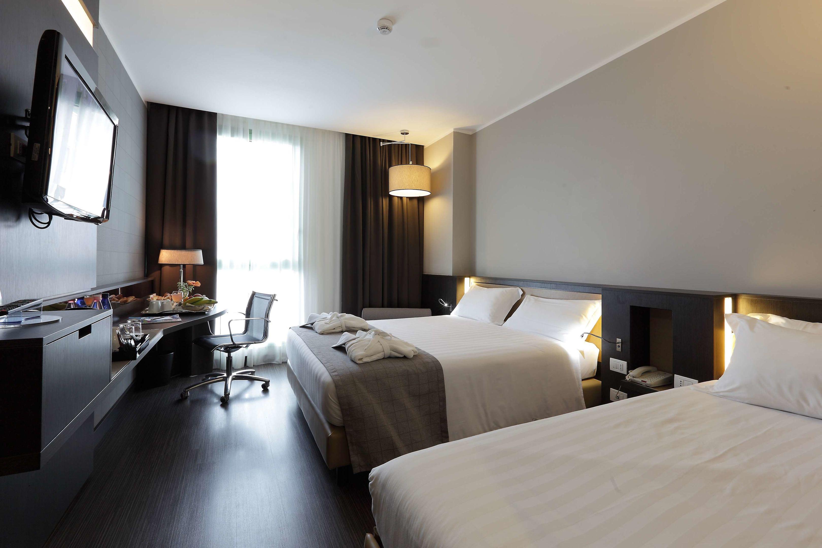 Best Western Premier CHC Airport — photo 4
