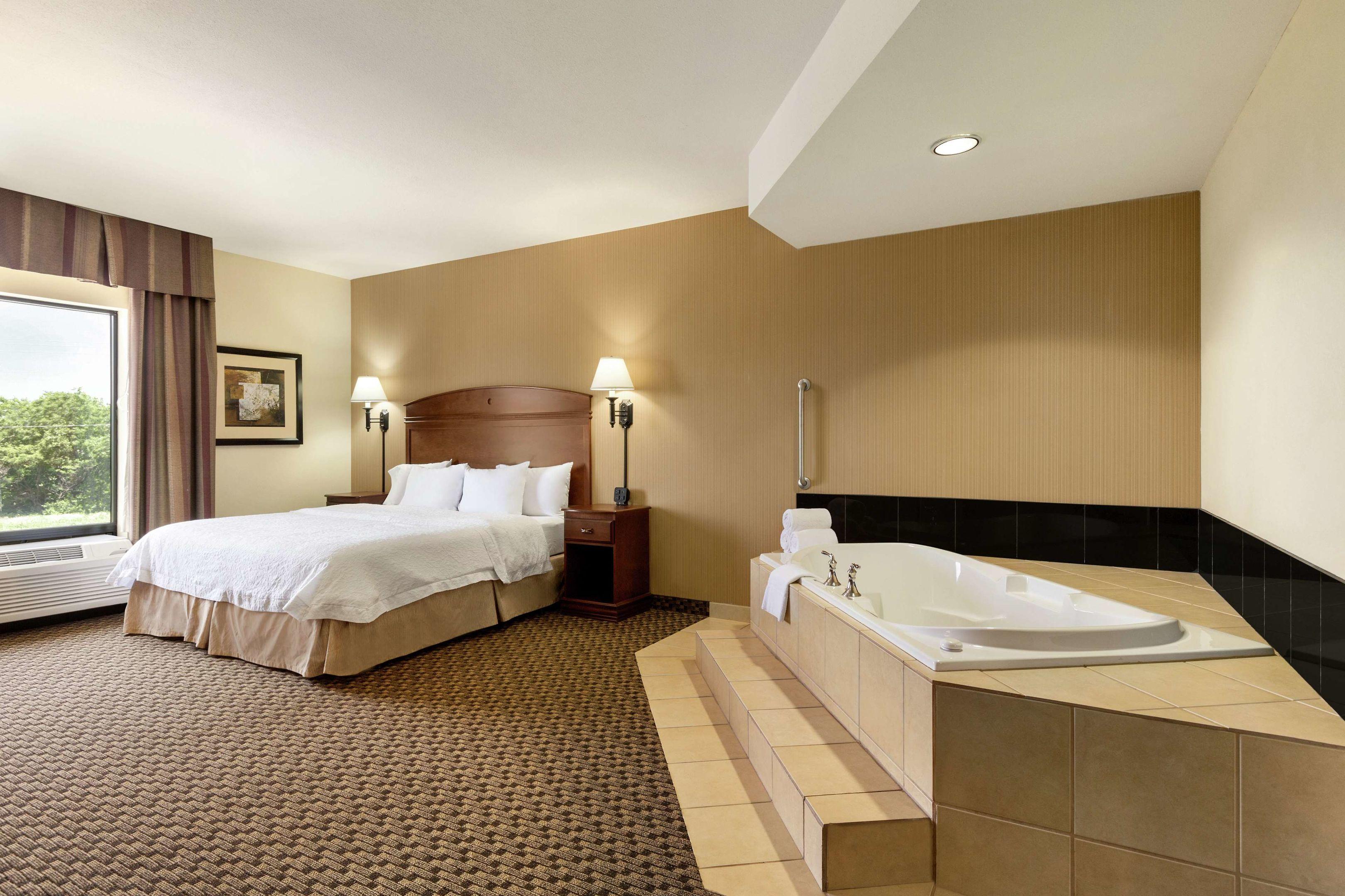 Hampton Inn Duncan — photo 5