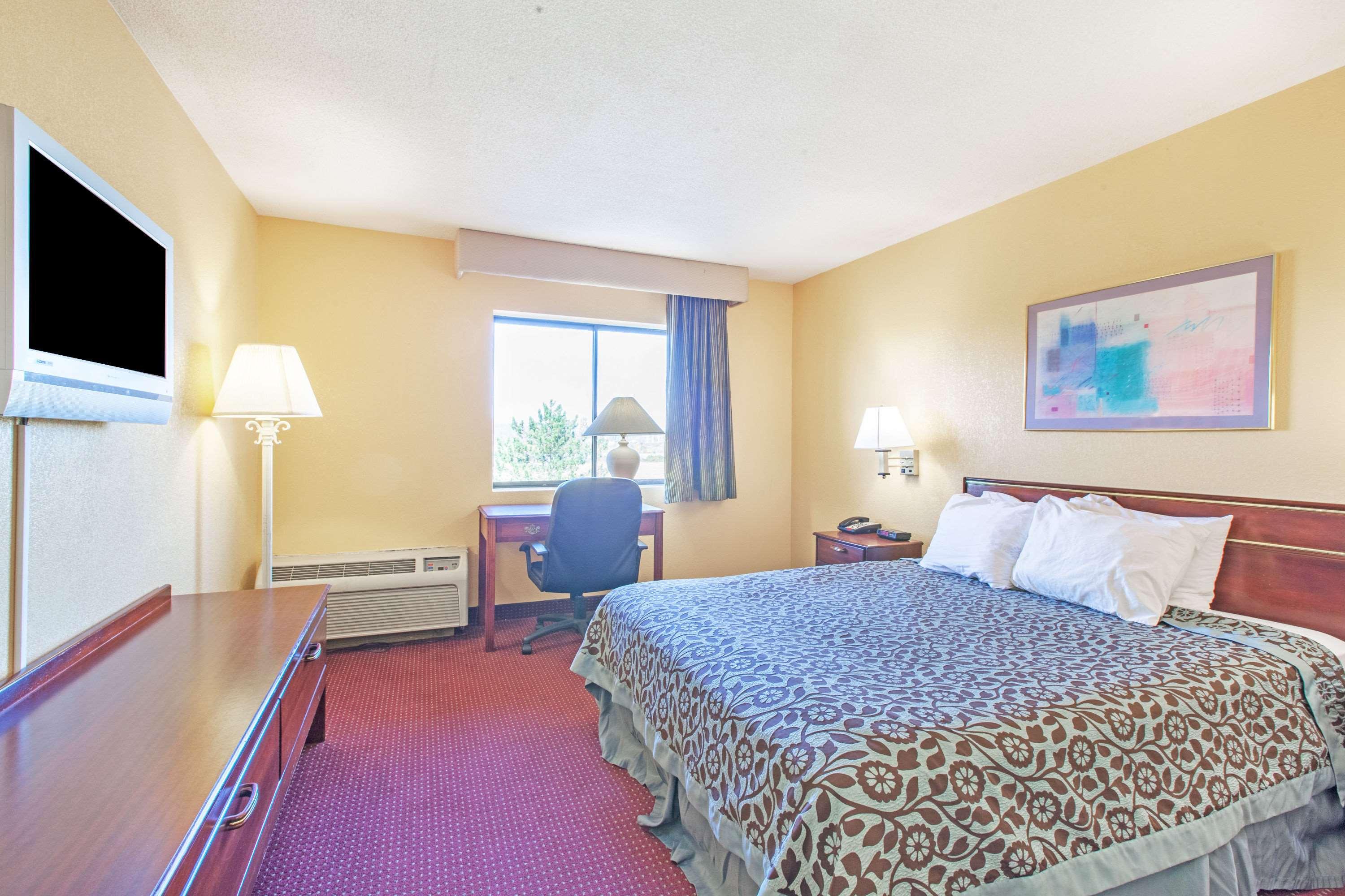 Days Inn Canastota/Syracuse — photo 5