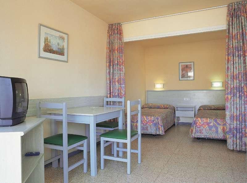 Hotel Apartamentos Bermudas — photo 4