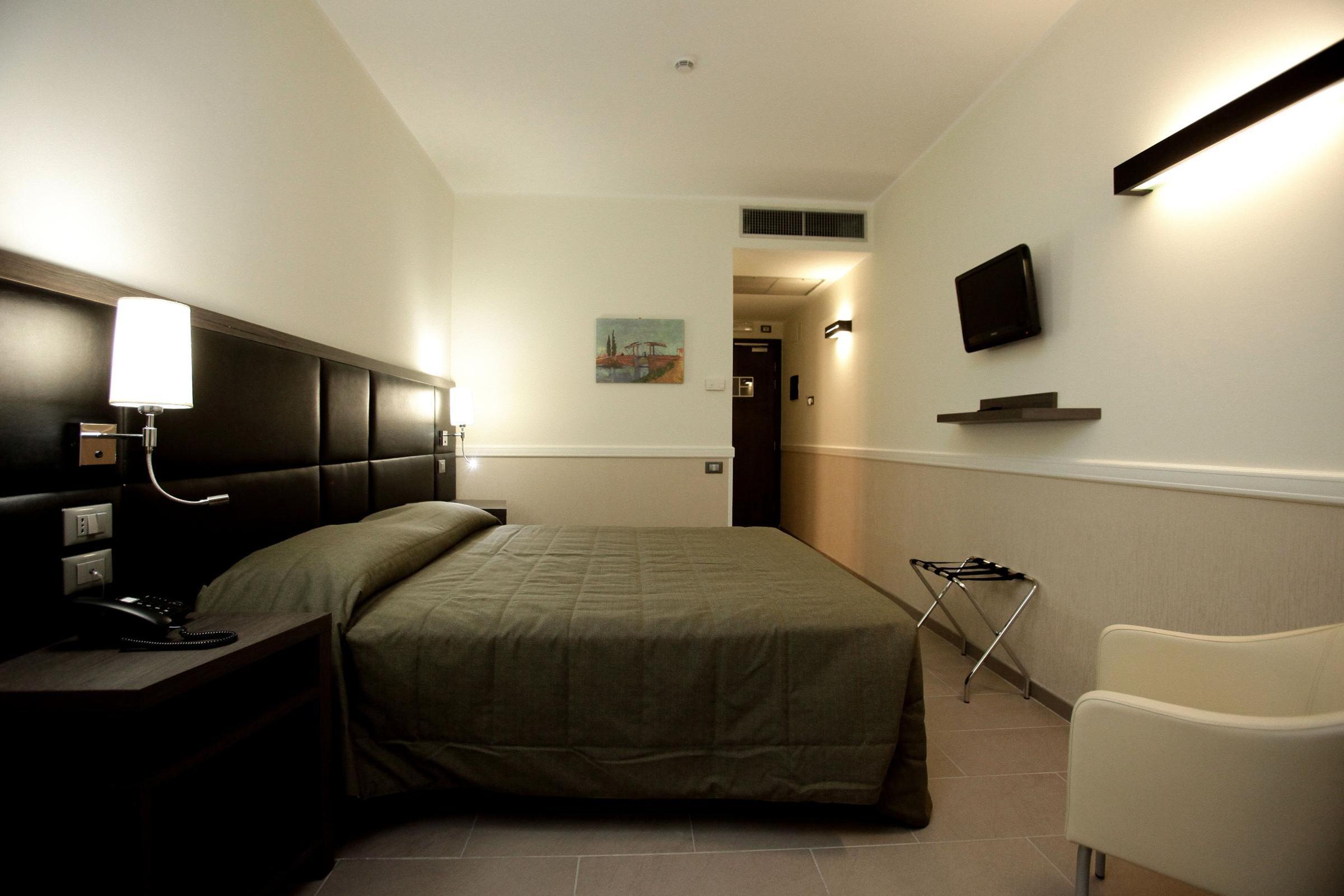 Hotel Artis — photo 4