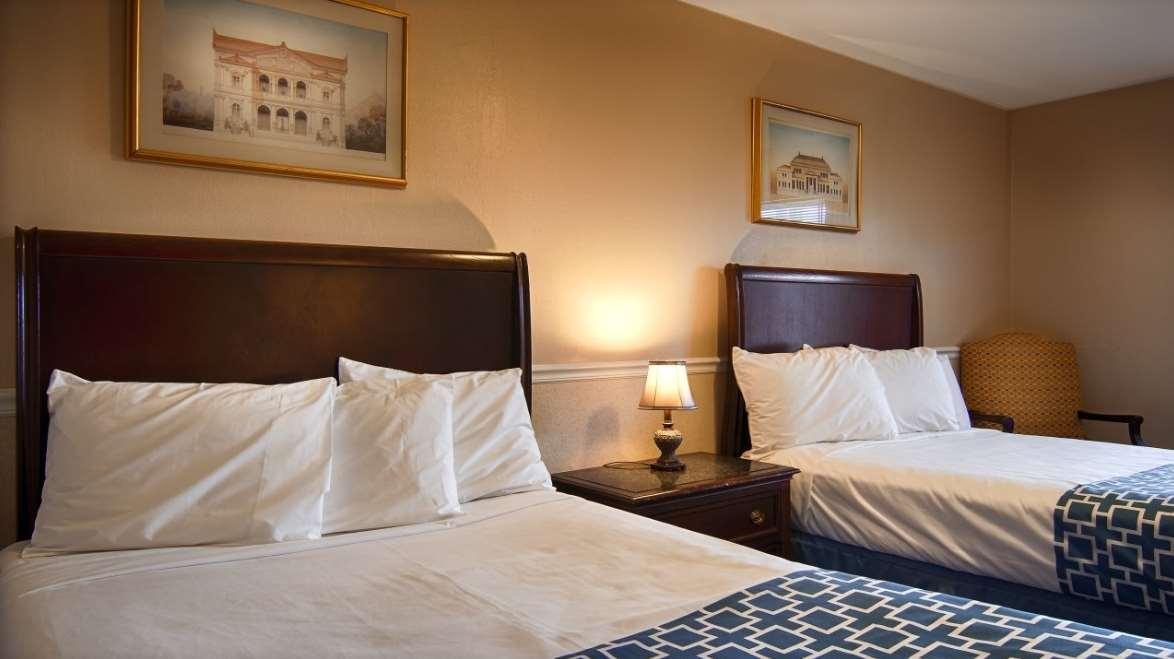 Rockford Alpine Inn and Suites — photo 4