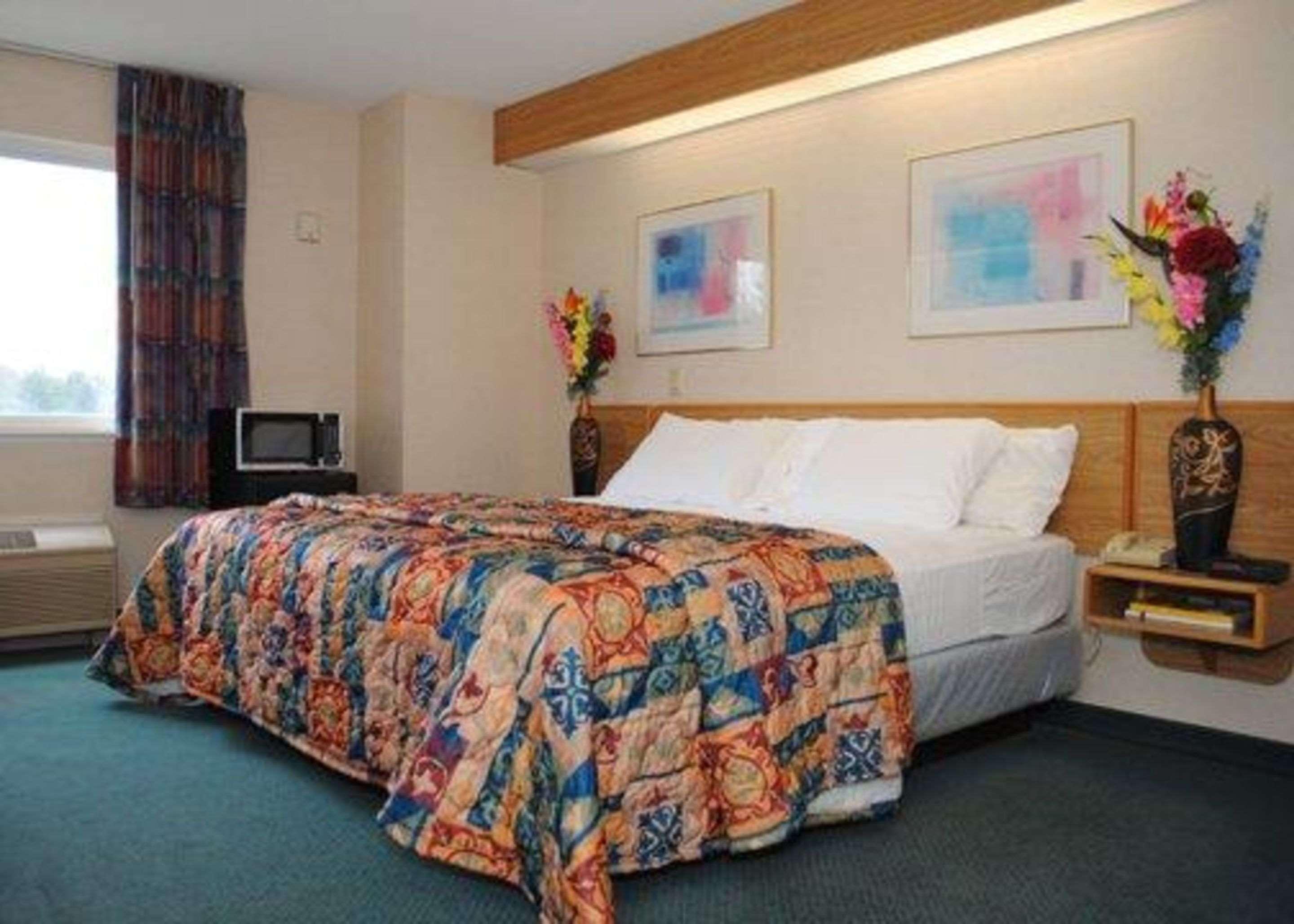 Rodeway Inn Willington — photo 4