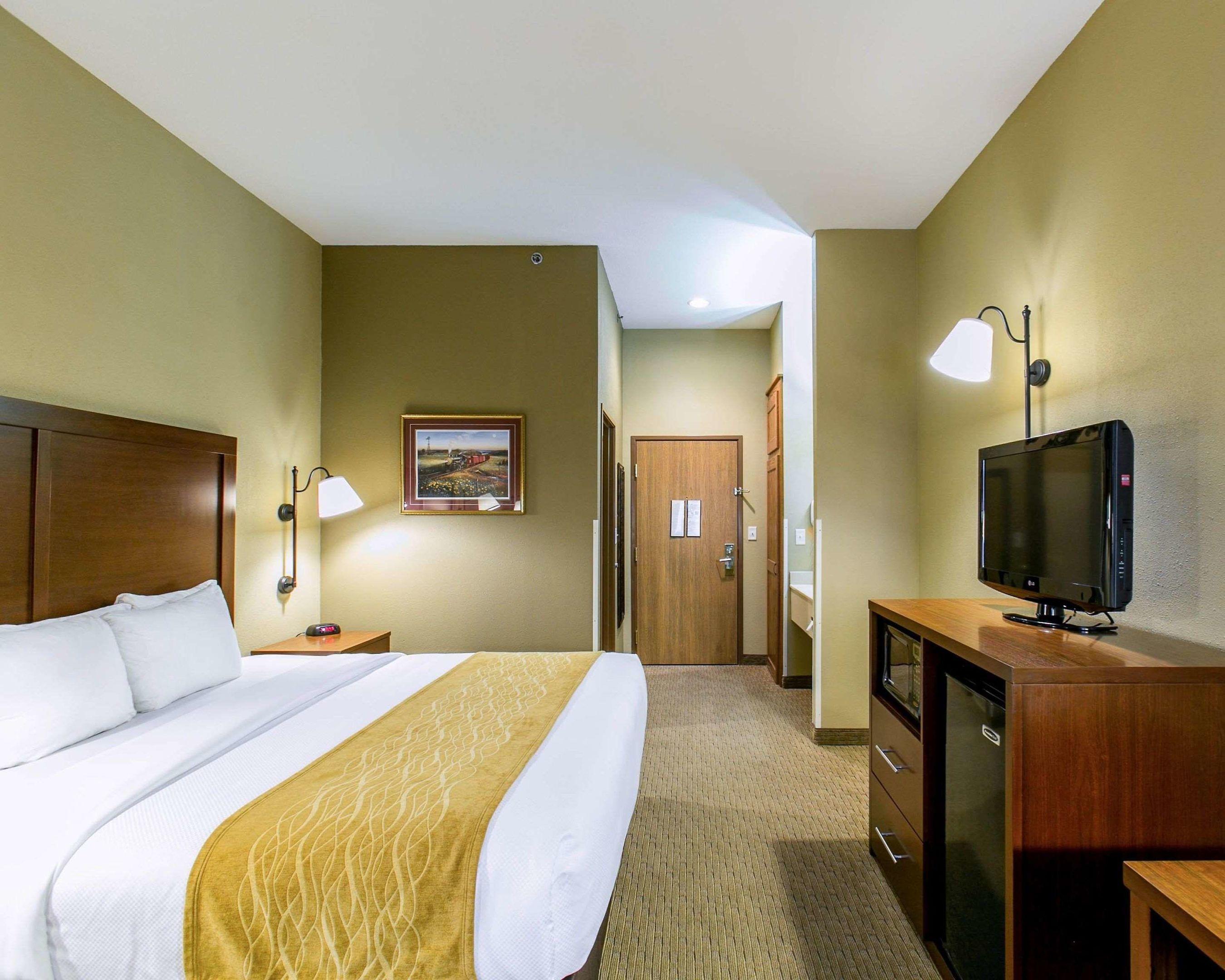 Comfort Inn Warrensburg Station — photo 5