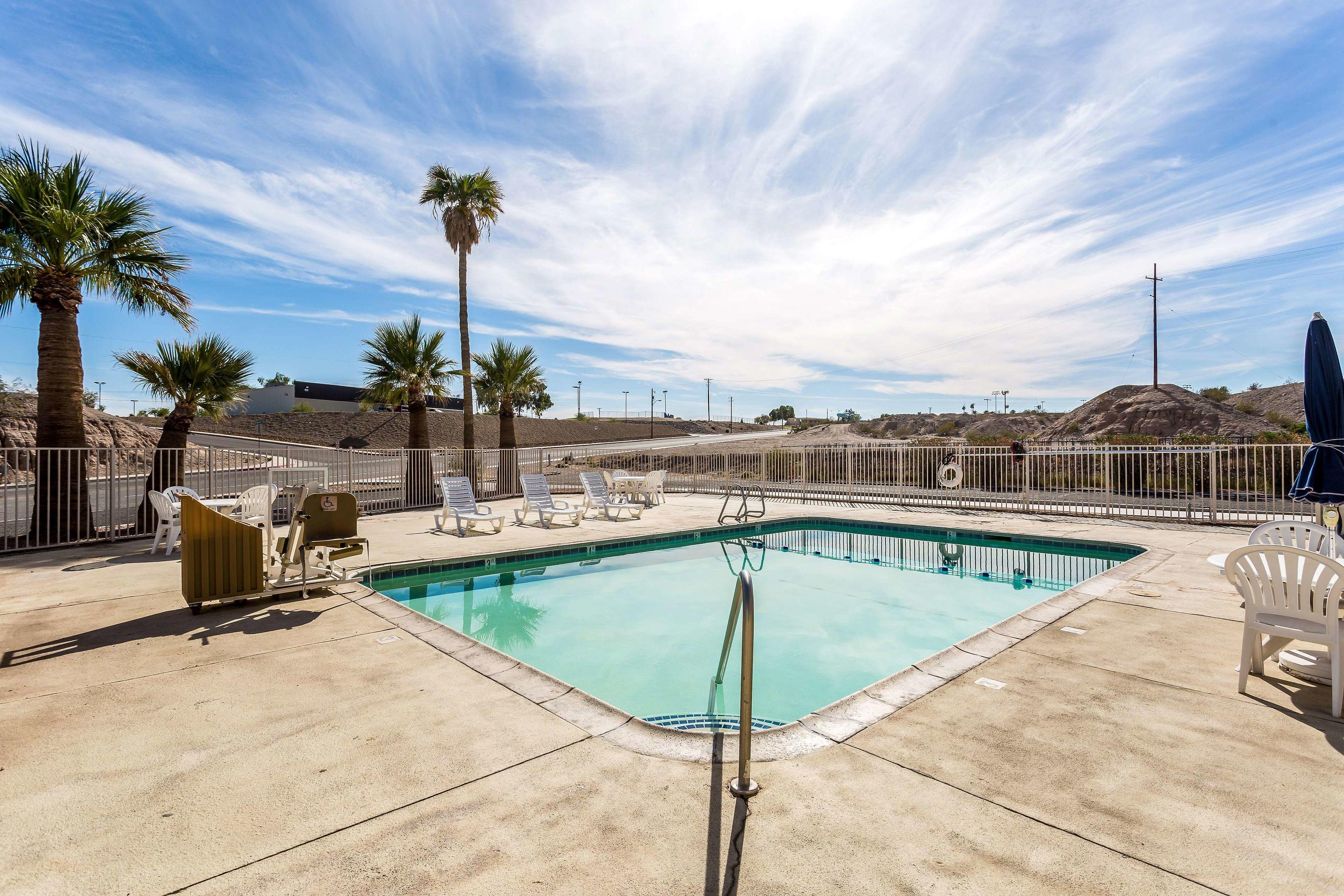 Motel 6 Needles, CA — photo 5
