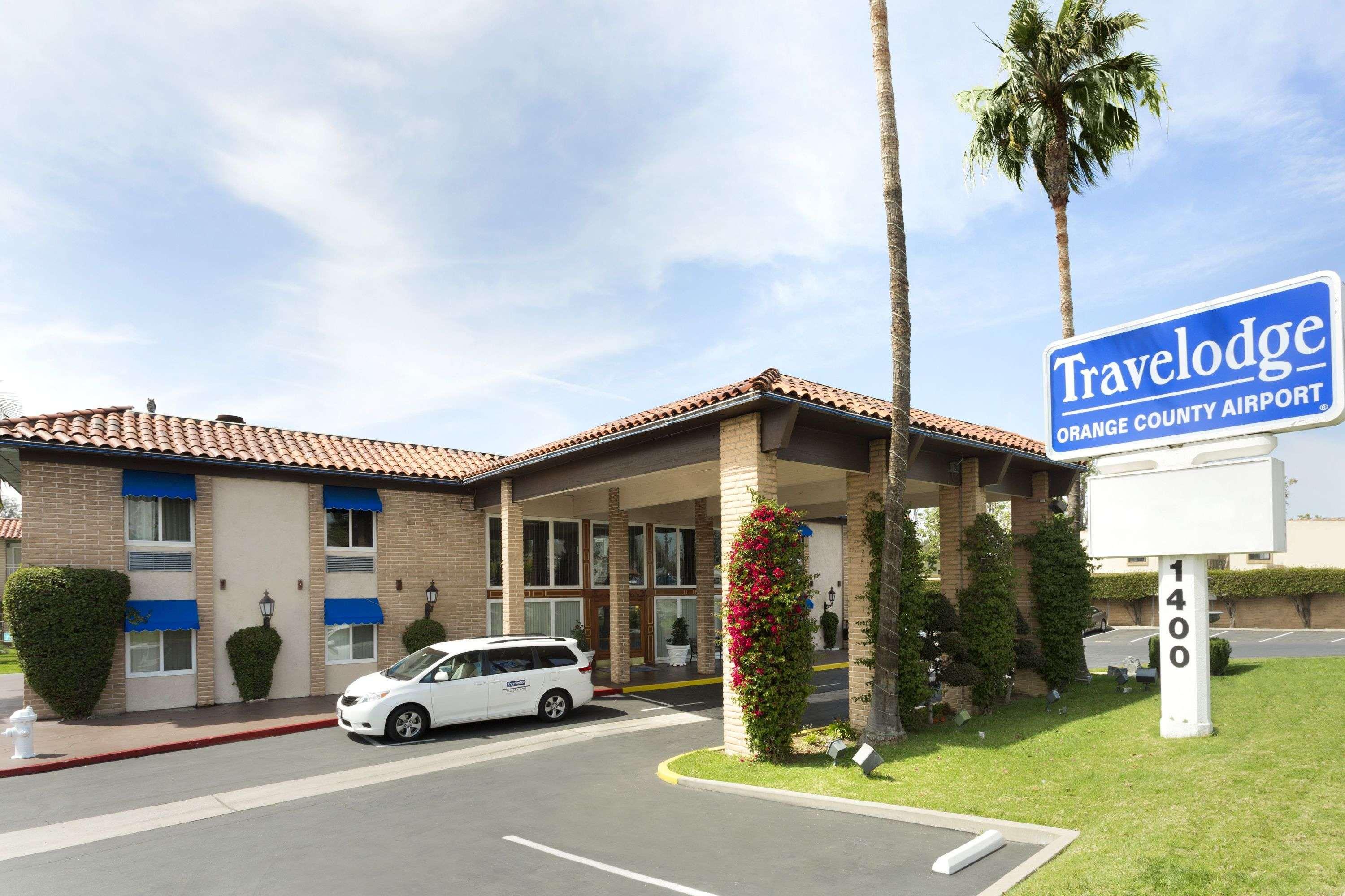 Travelodge Orange County Airport  Costa Mesa — photo 4
