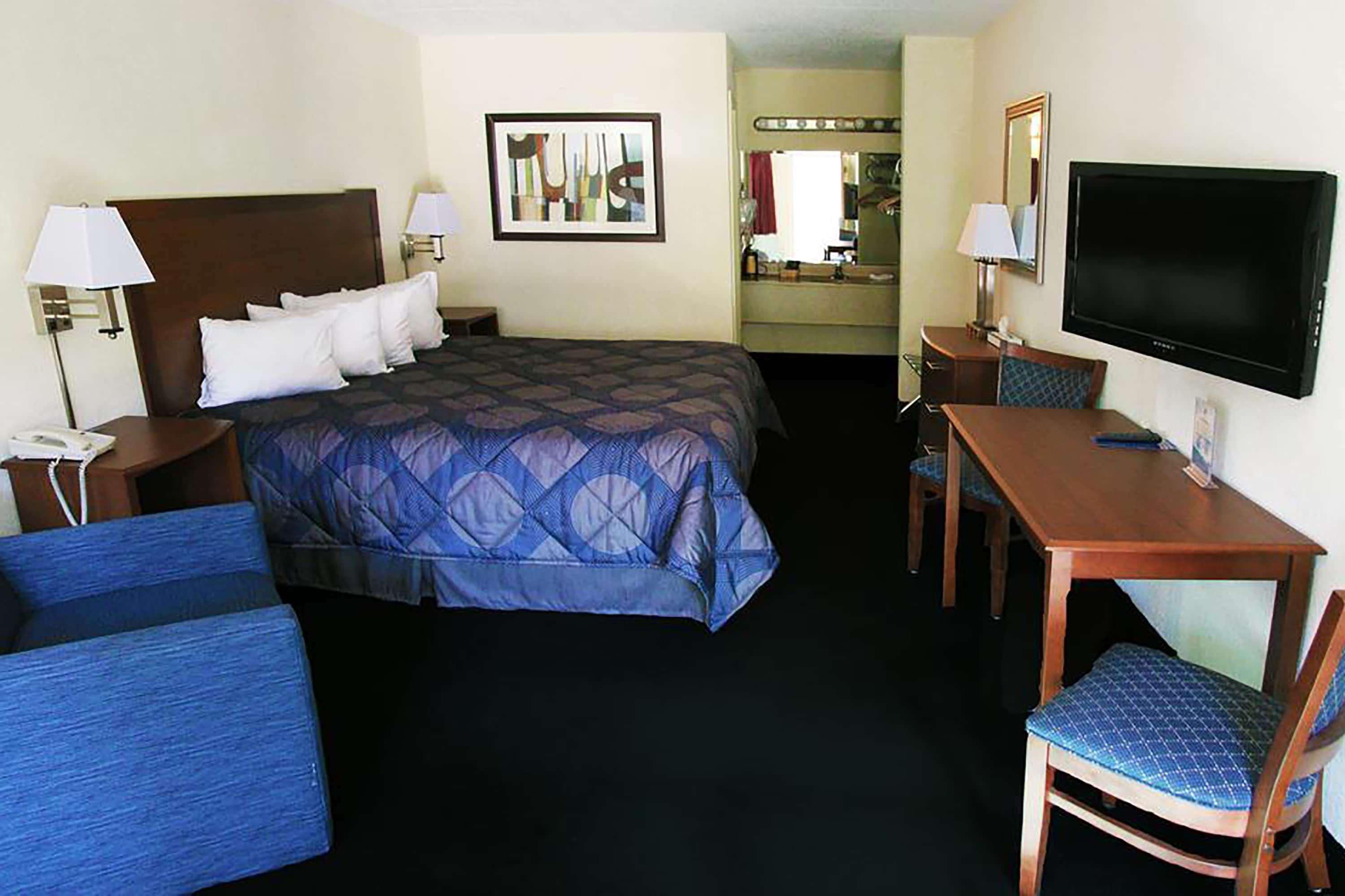 Howard Johnson by Wyndham Branson — photo 4