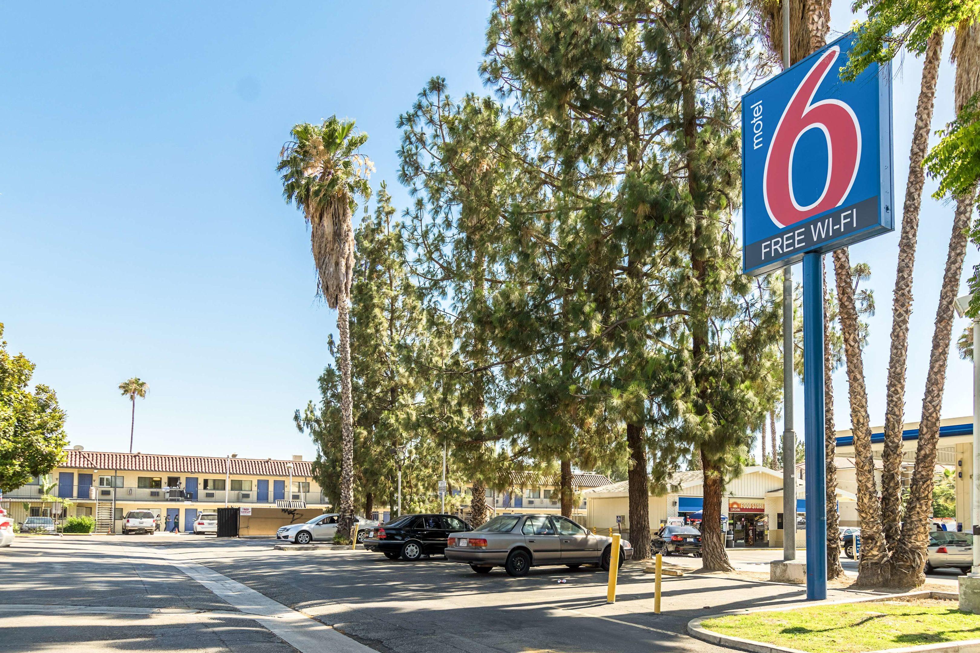 Motel 6 UCR Riverside CA — photo 4