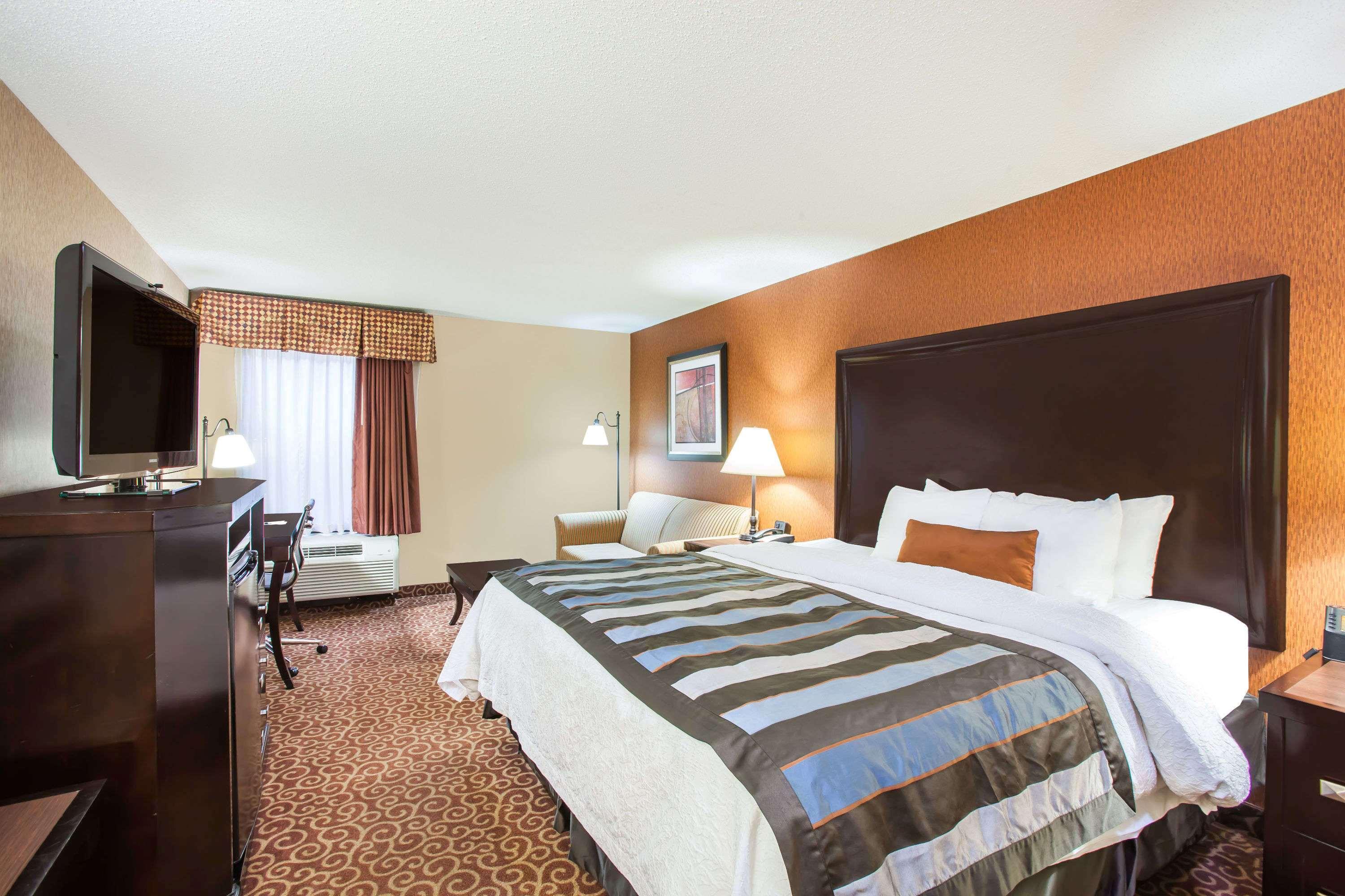 Wingate by Wyndham North Little Rock — photo 5
