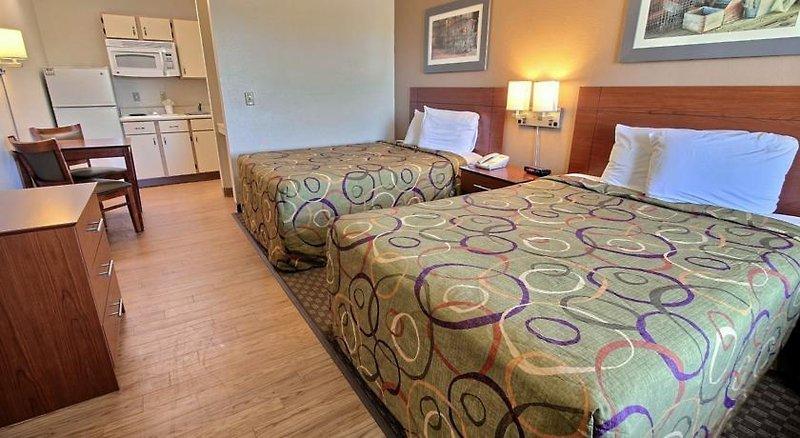 InTown Suites Chesapeake I-64 — photo 5