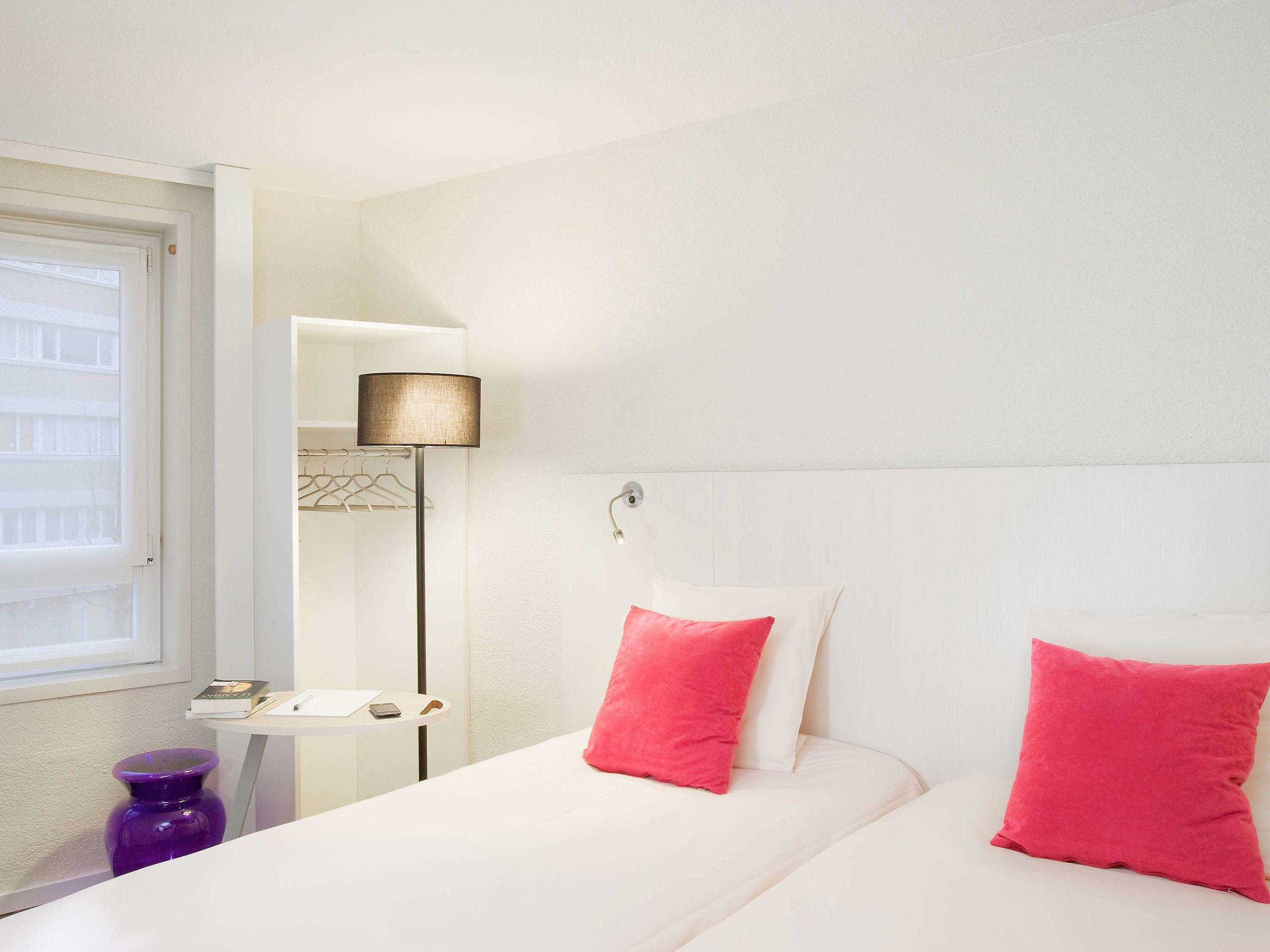 Ibis Styles Lille Centre Gare Beffroi — photo 4