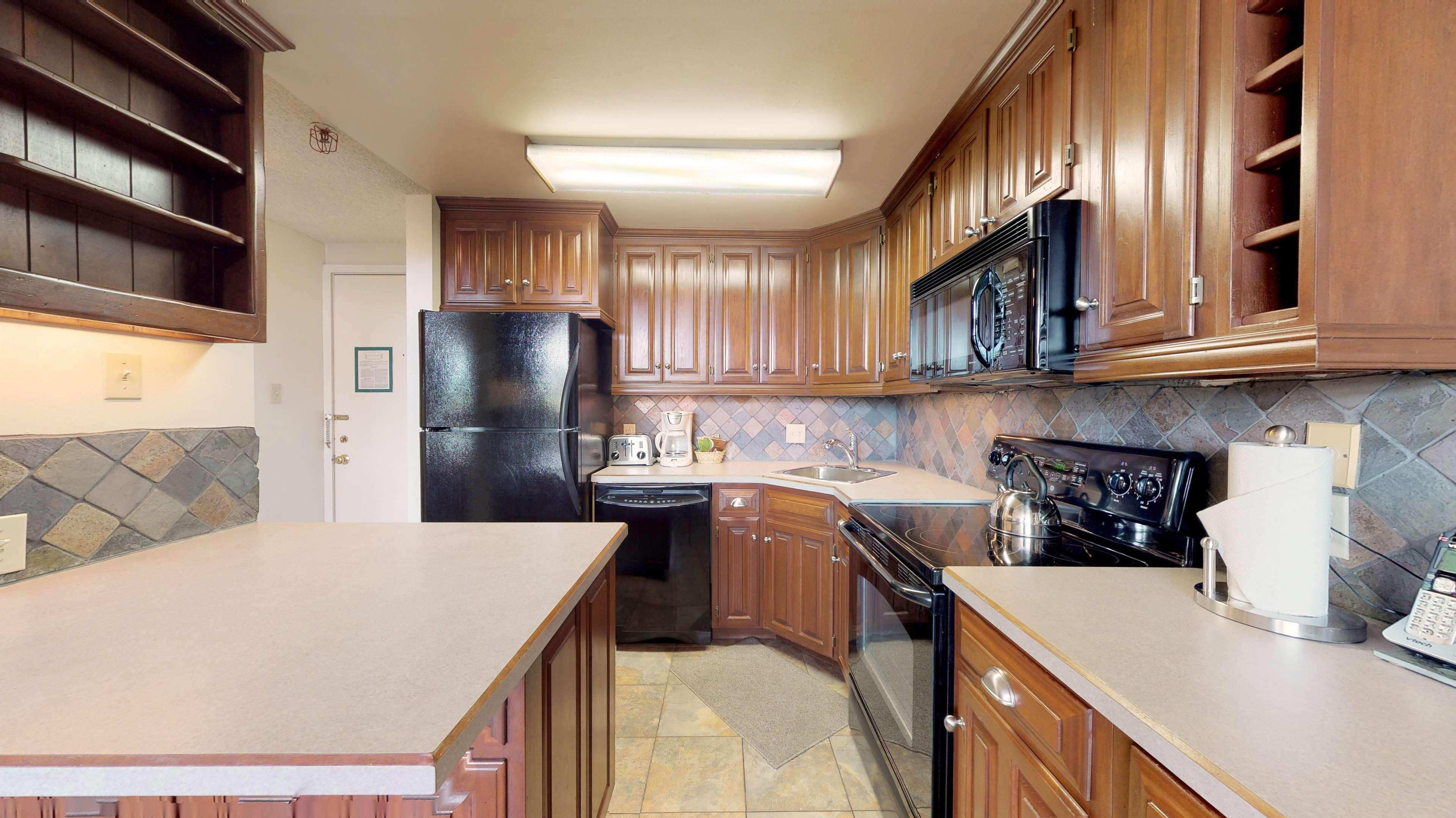 Lichenhearth Condominiums — photo 4