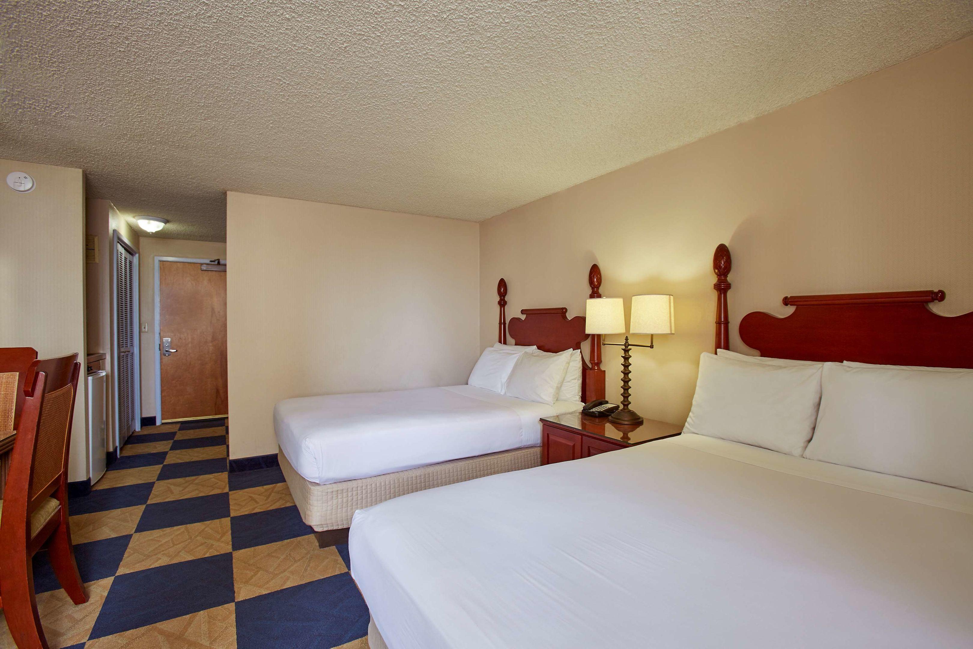 Ewa Hotel Waikiki — photo 4