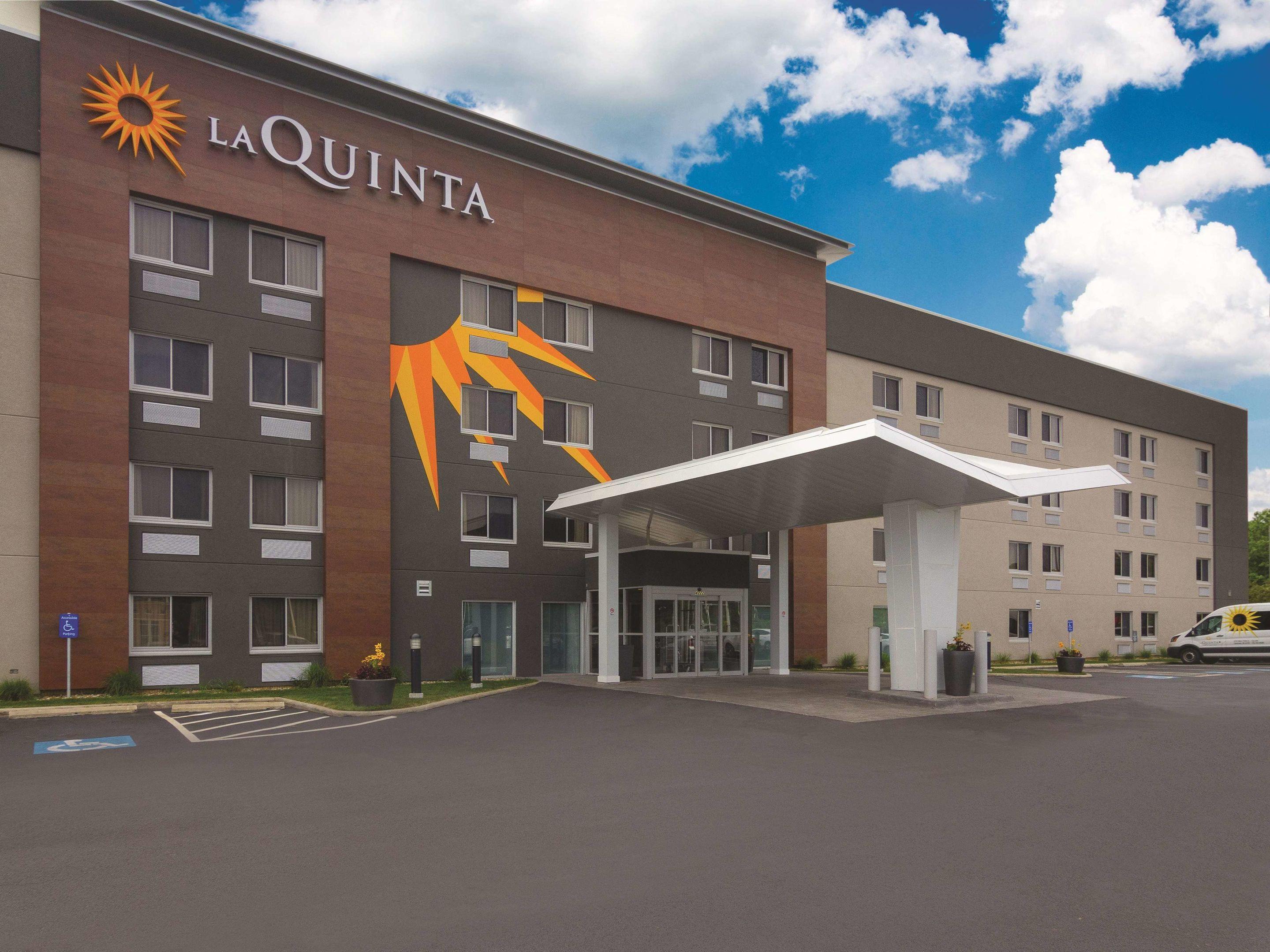 La Quinta Inn Cleveland Airport — photo 4