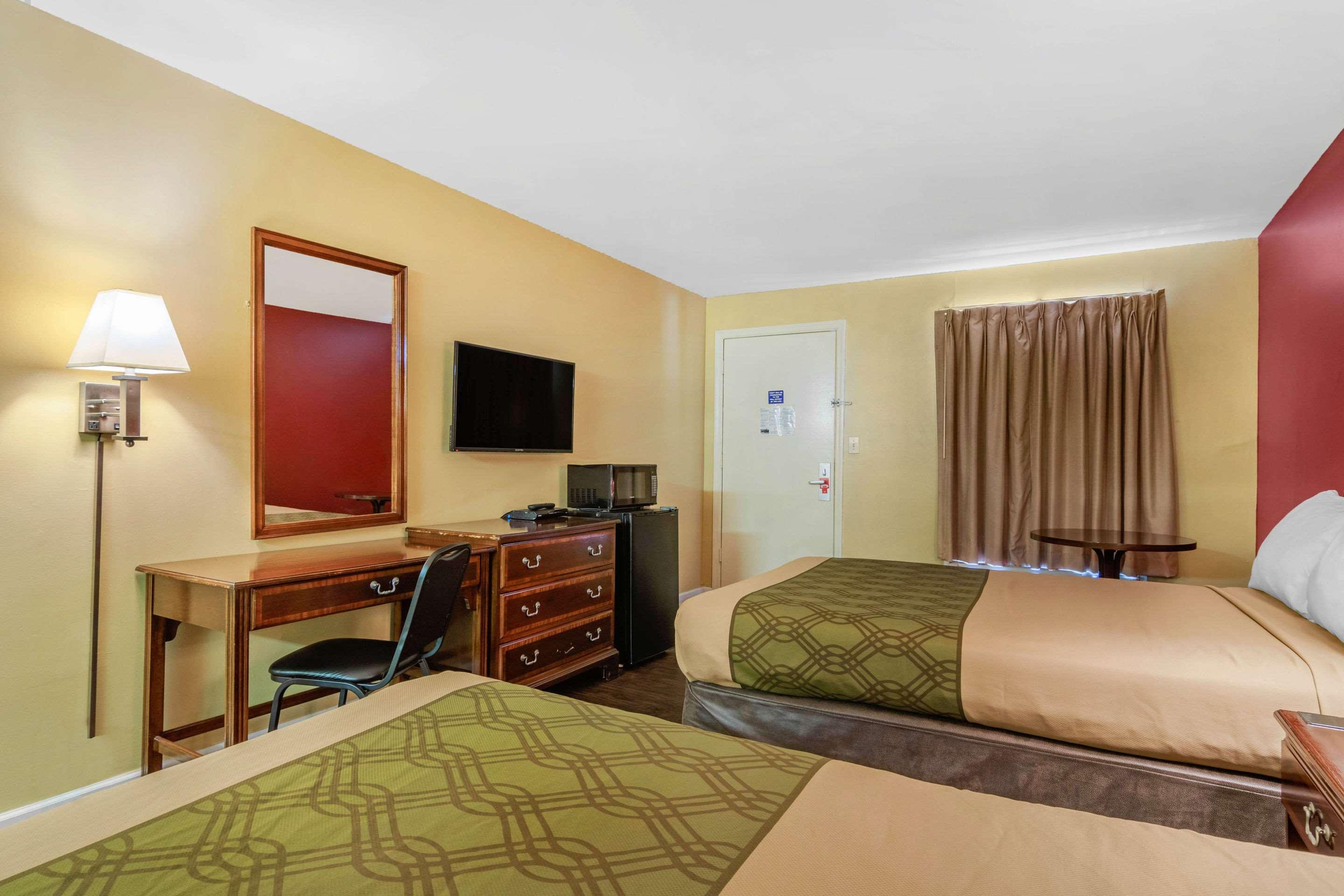 Econo Lodge Union City — photo 4