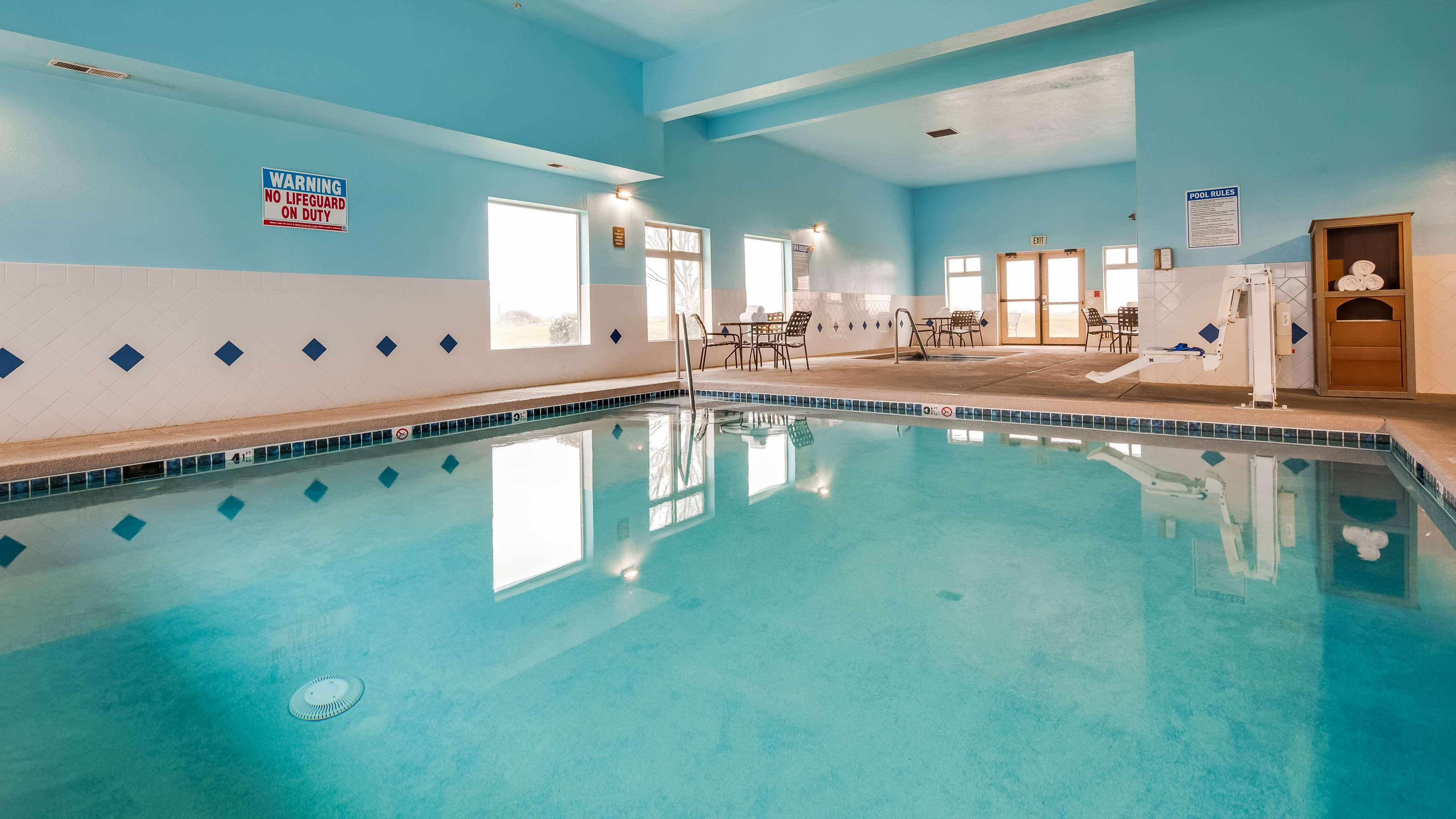 Best Western Plus Grapevine Inn — photo 5