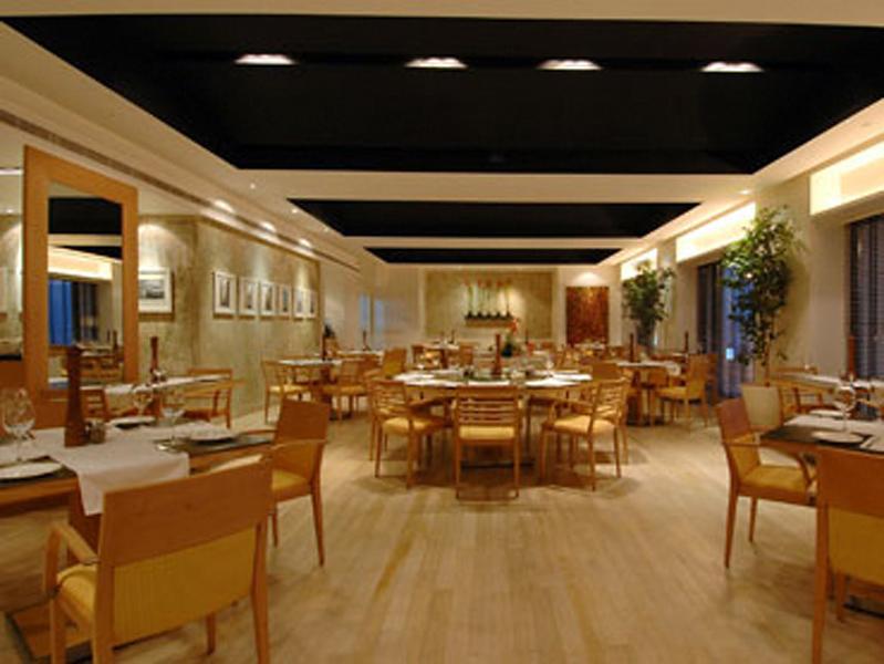 InterContinental Marine Drive — photo 4