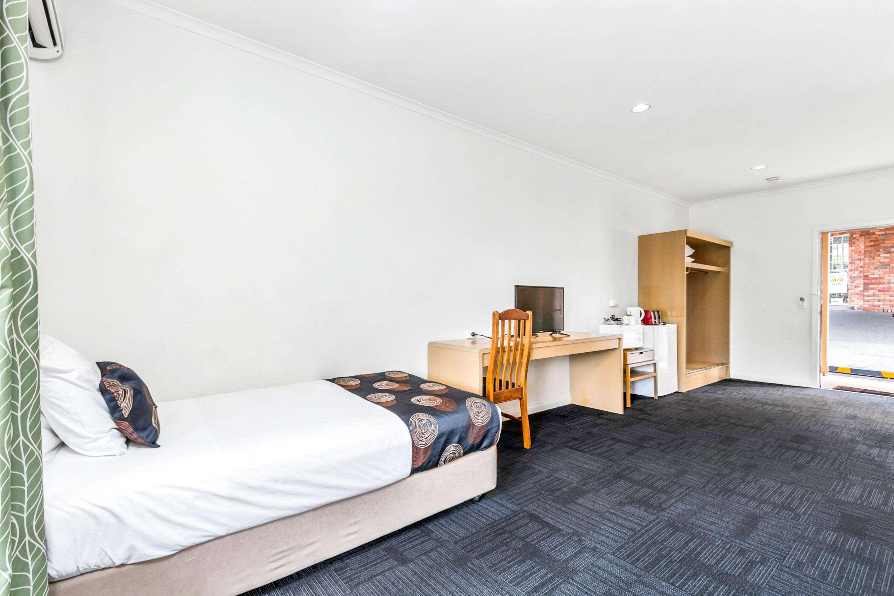 Comfort Inn Greensborough — photo 4