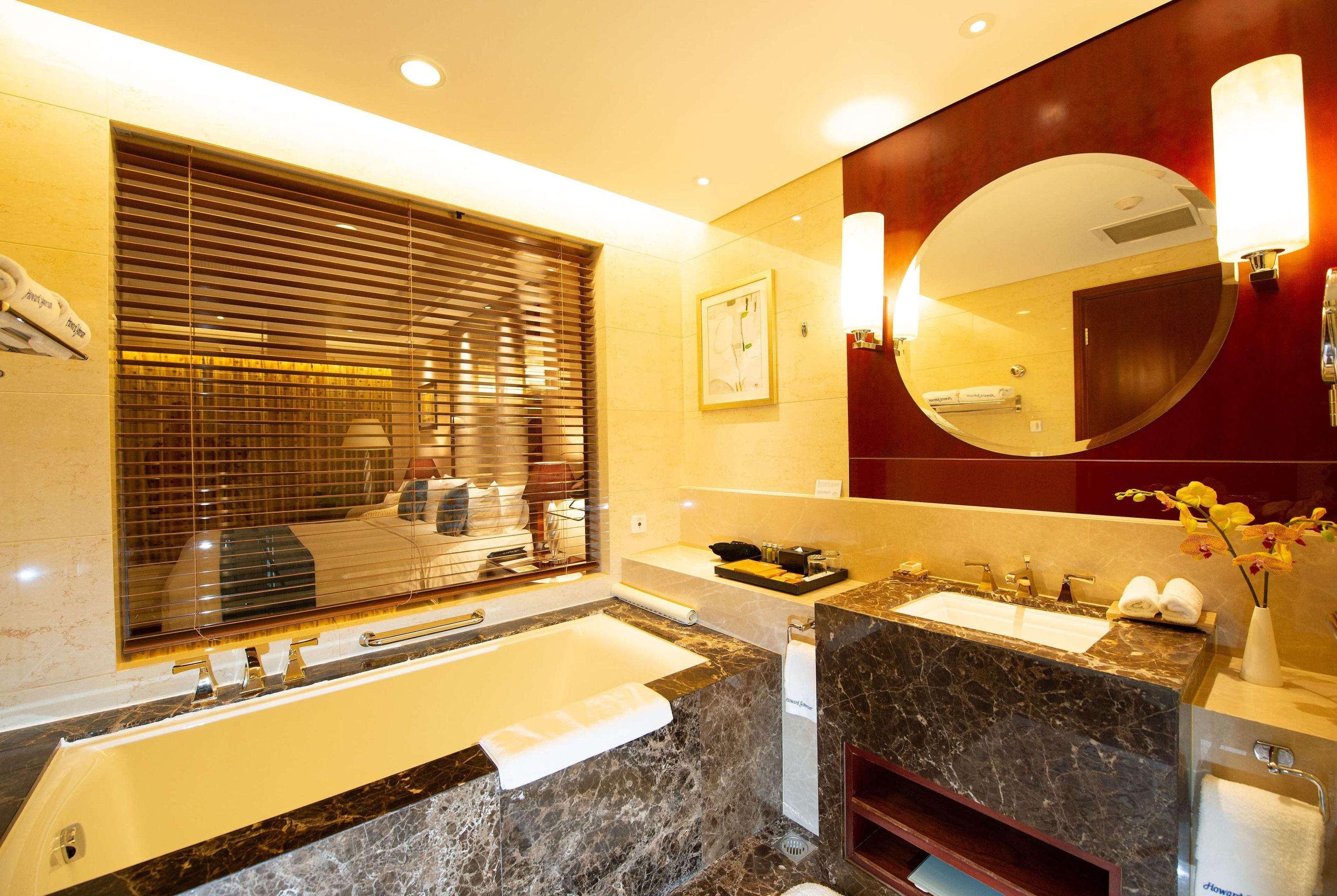Howard Johnson by Wyndham Tropical Garden Plaza Kunming — photo 3