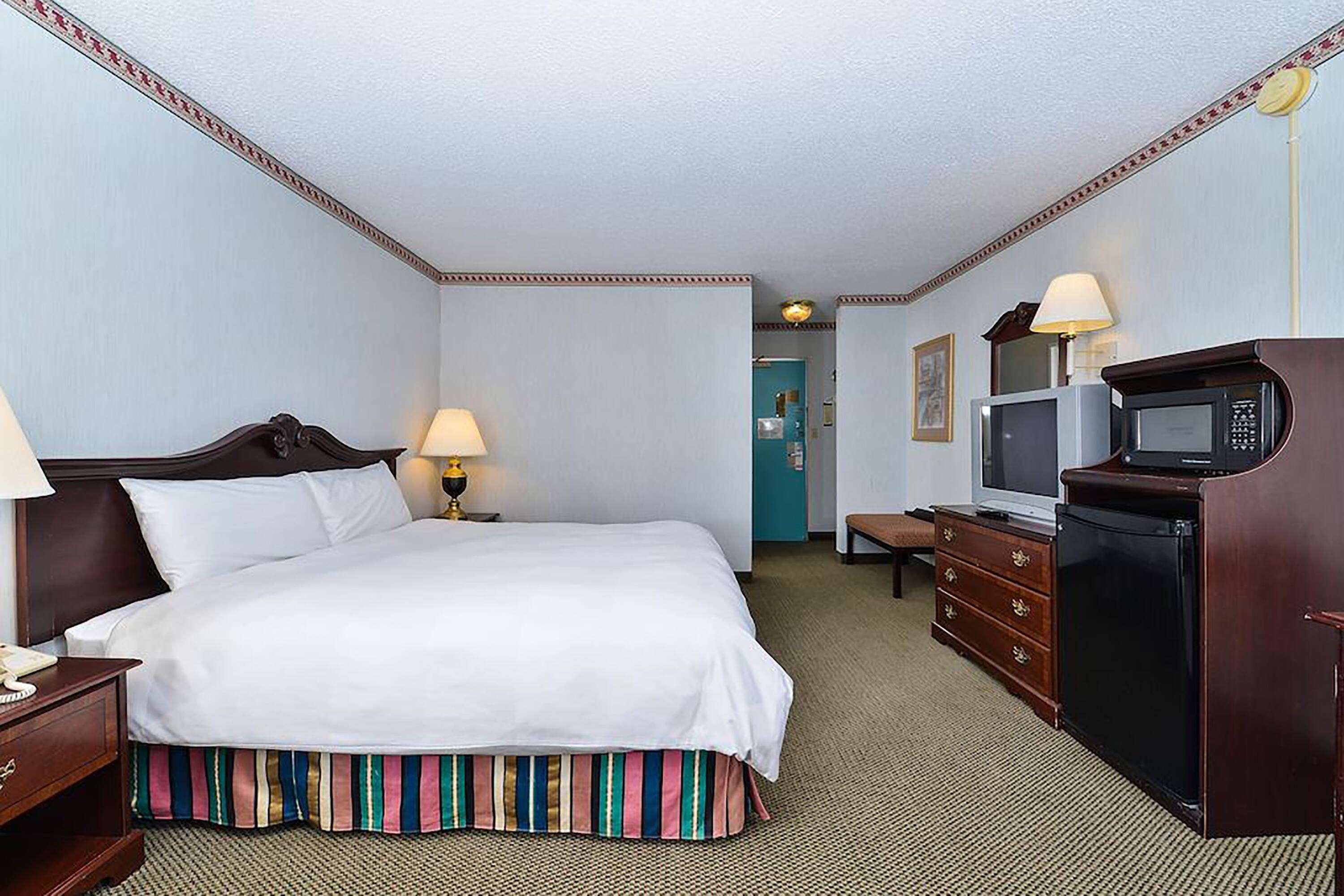 Travelodge by Wyndham Cleveland Airport — photo 4