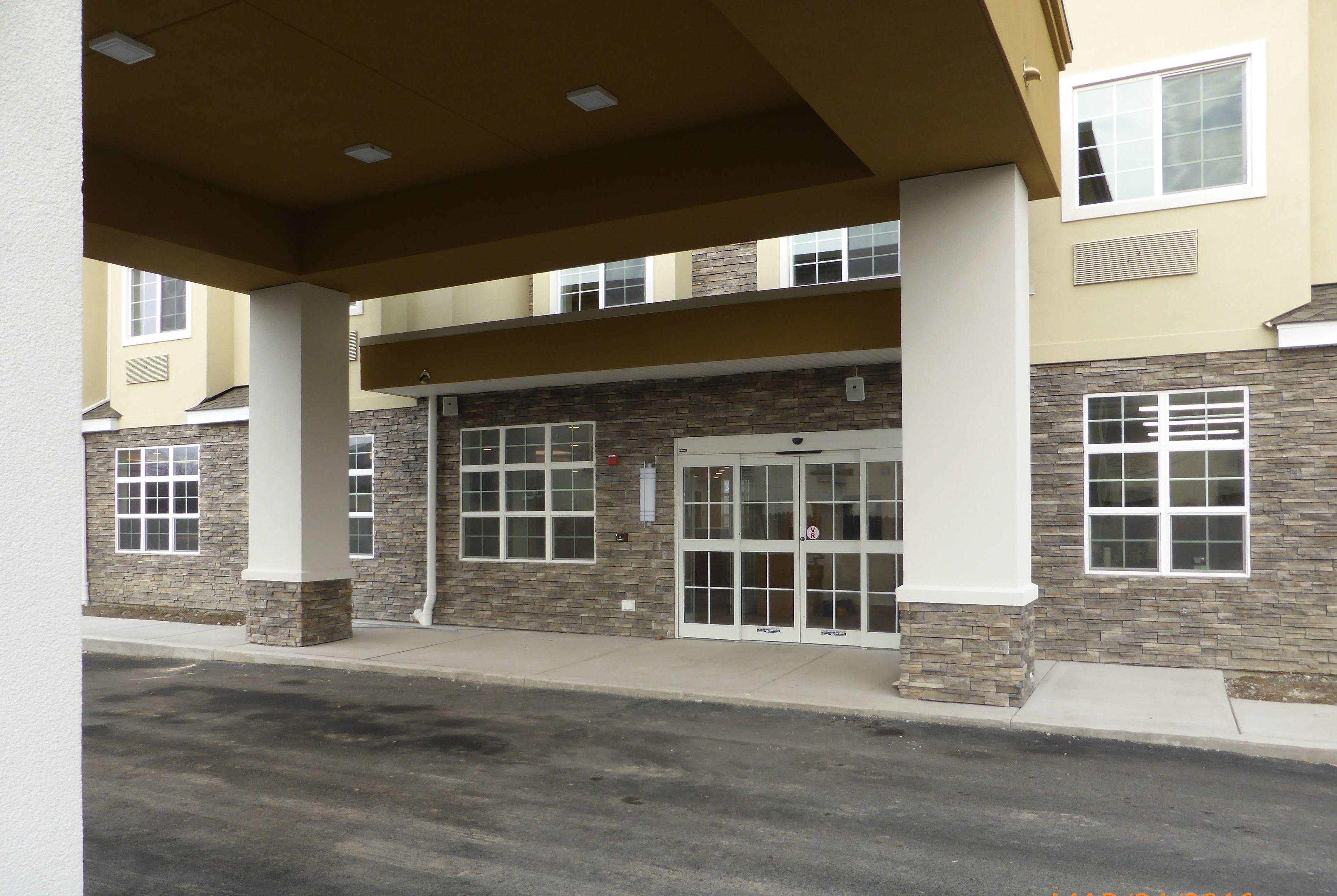 Microtel Inn & Suites By Wyndham Niagara Falls — photo 3