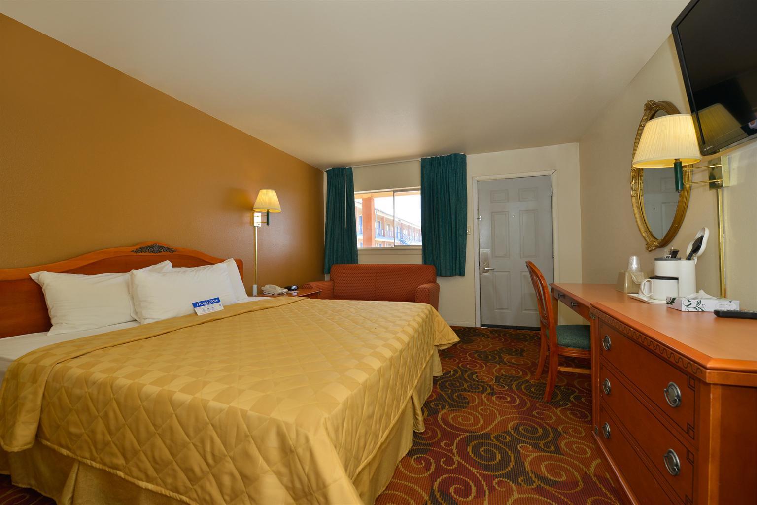 Americas Best Value Inn Santa Rosa, NM — photo 4