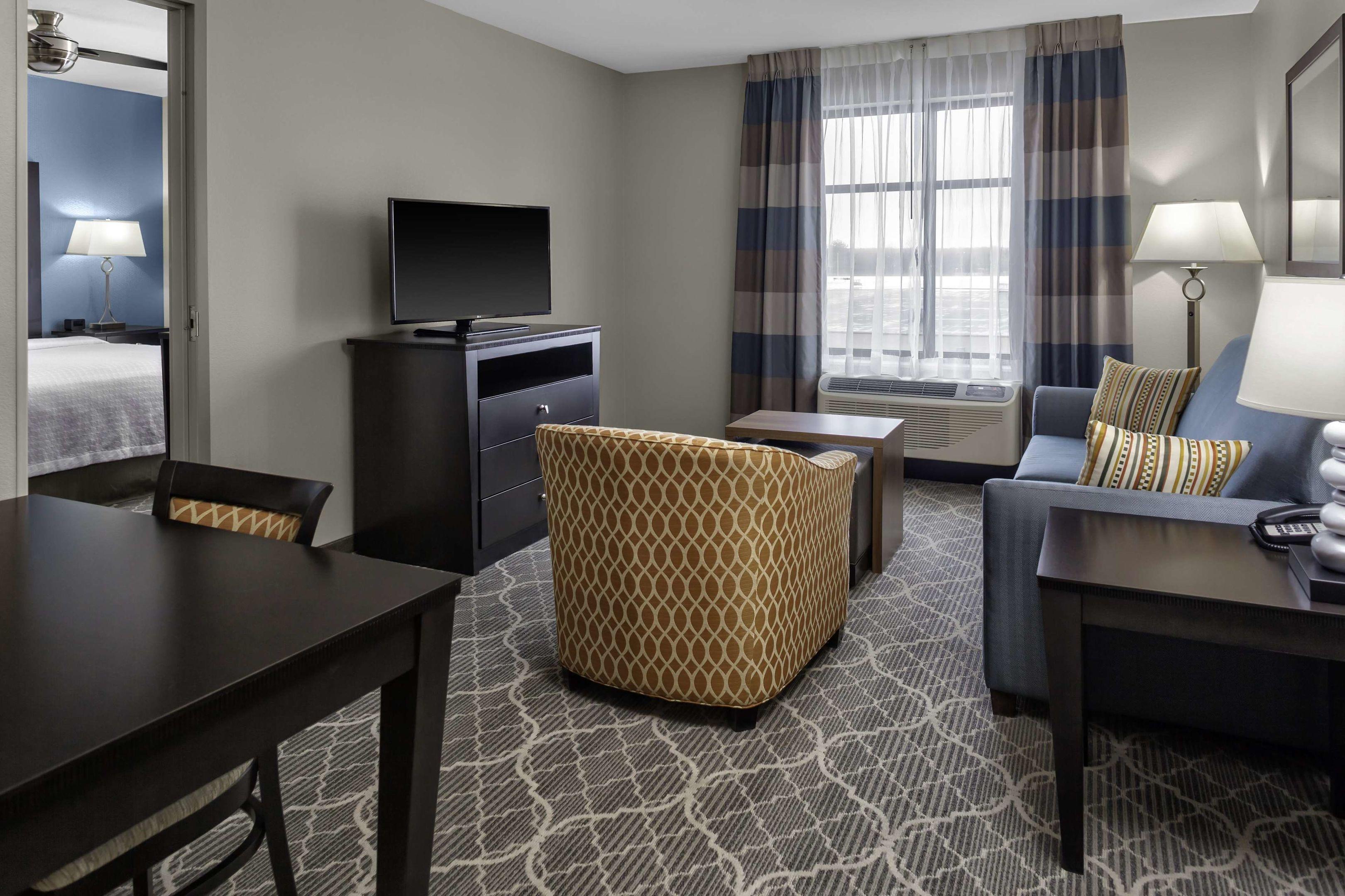 Homewood Suites By Hilton Wauwatosa Milwaukee — photo 5