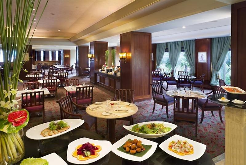 Crowne Plaza Jakarta — photo 3