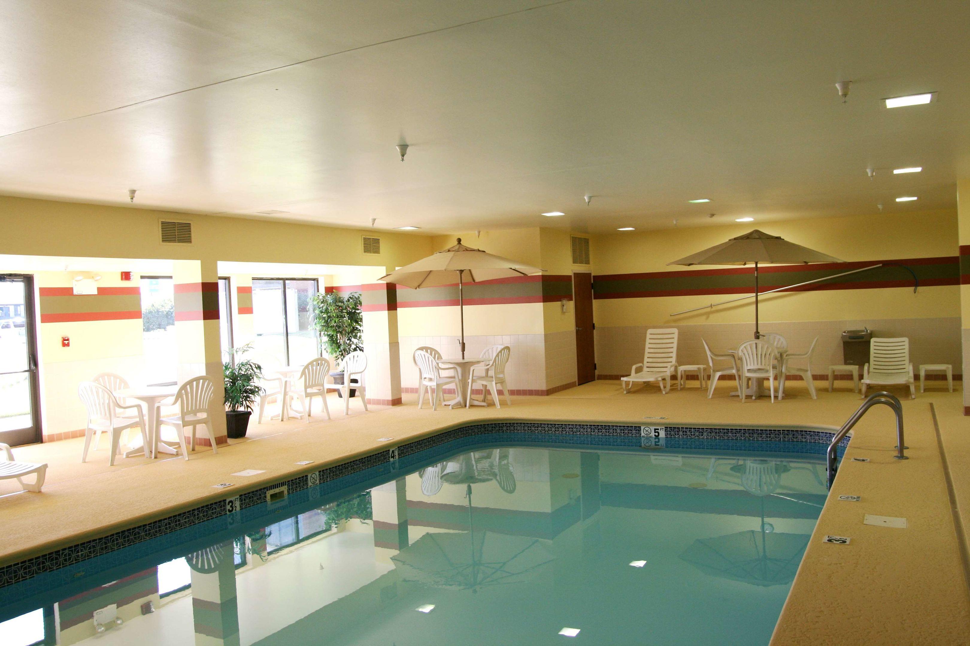 Hampton Inn Marion — photo 5