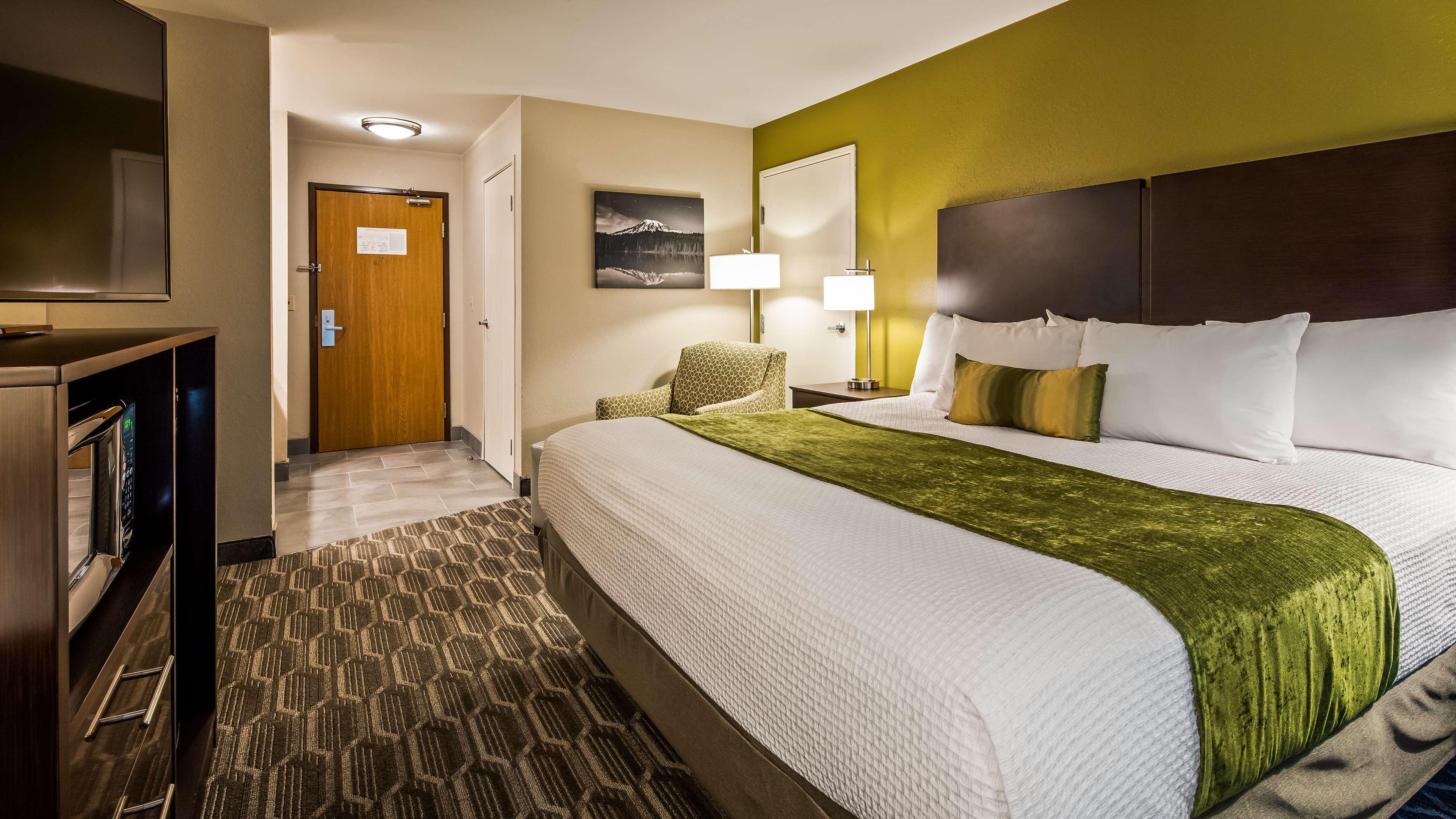 Best Western Plus Wenatchee Downtown Hotel — photo 4