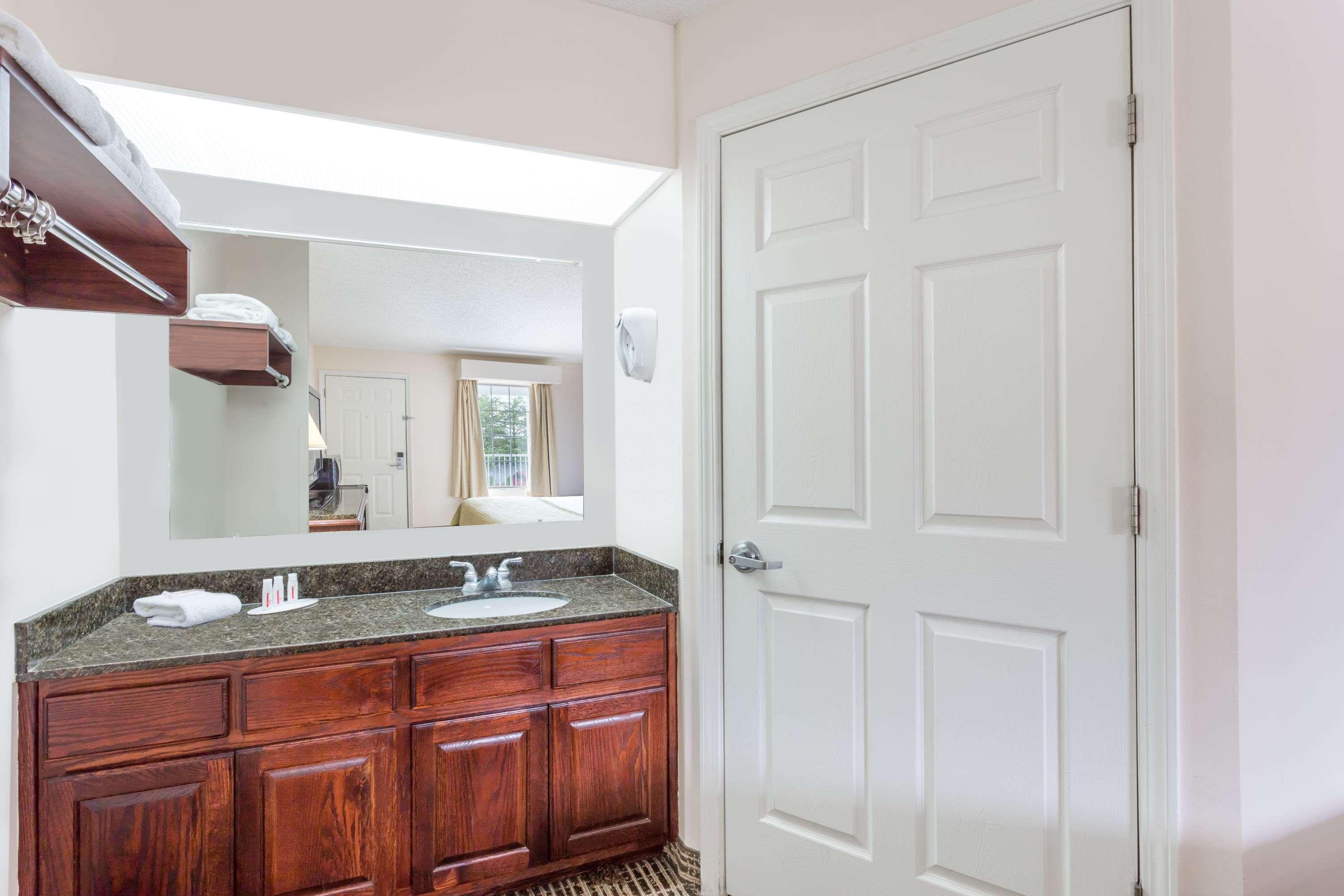 Baymont by Wyndham Eden — photo 4
