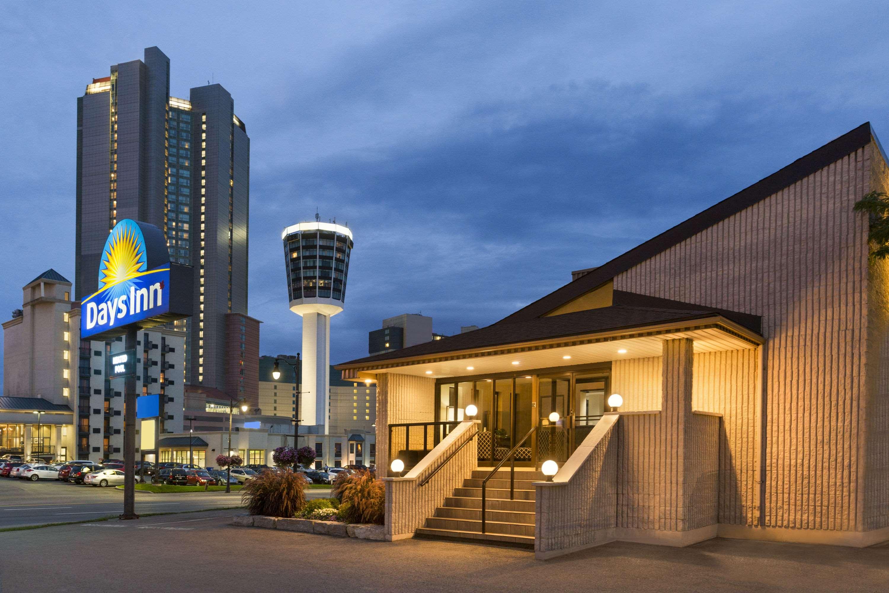 Days Inn by Wyndham Fallsview — photo 4