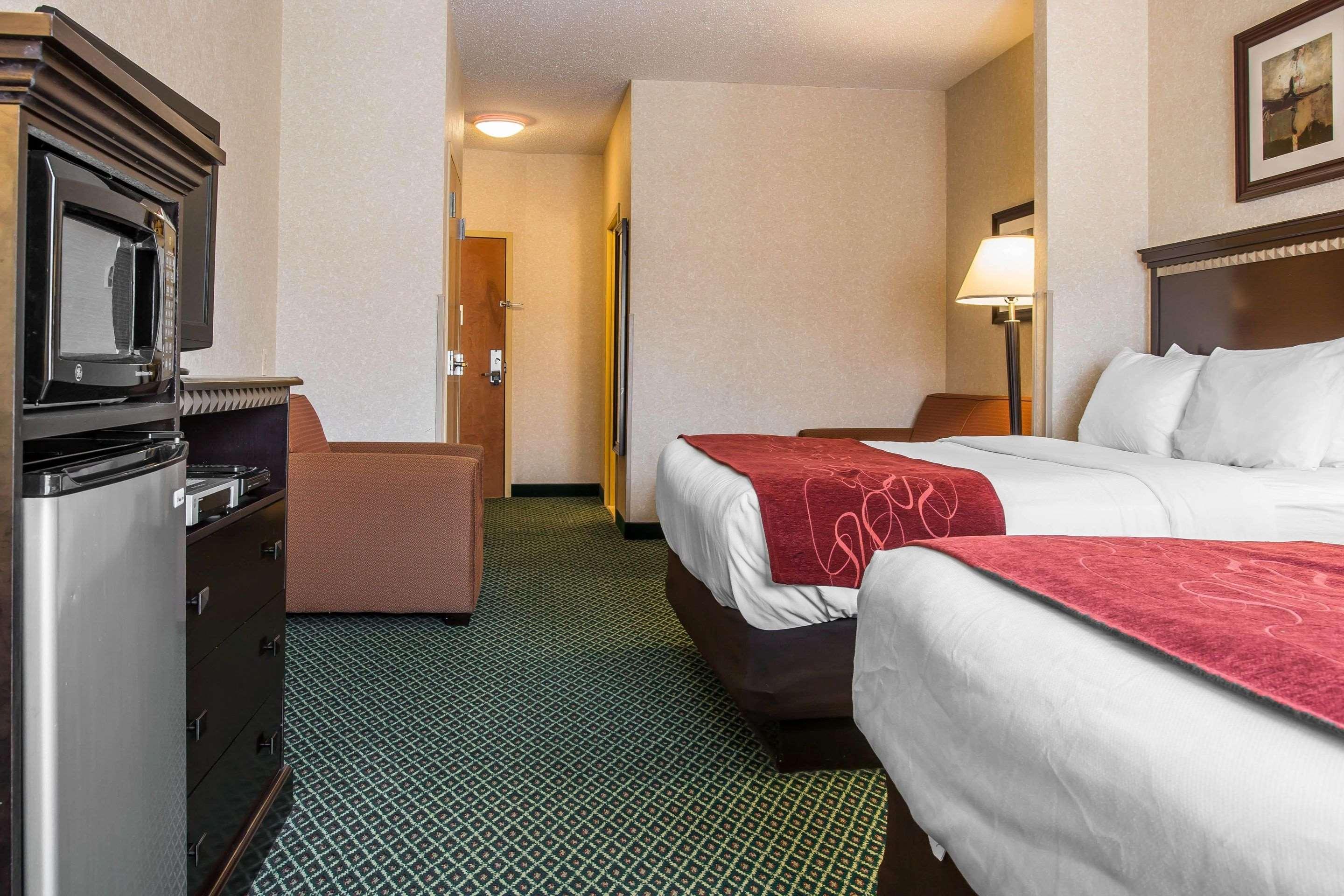 Comfort Suites — photo 5
