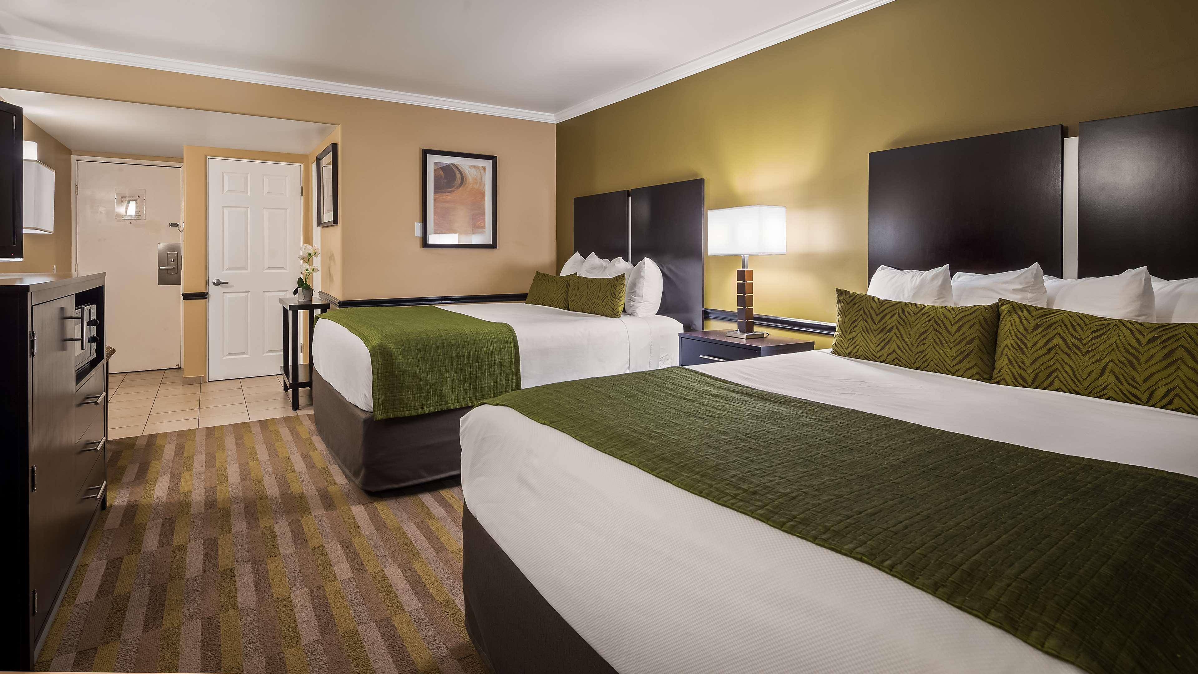 Best Western Canoga Park Motor Inn — photo 5